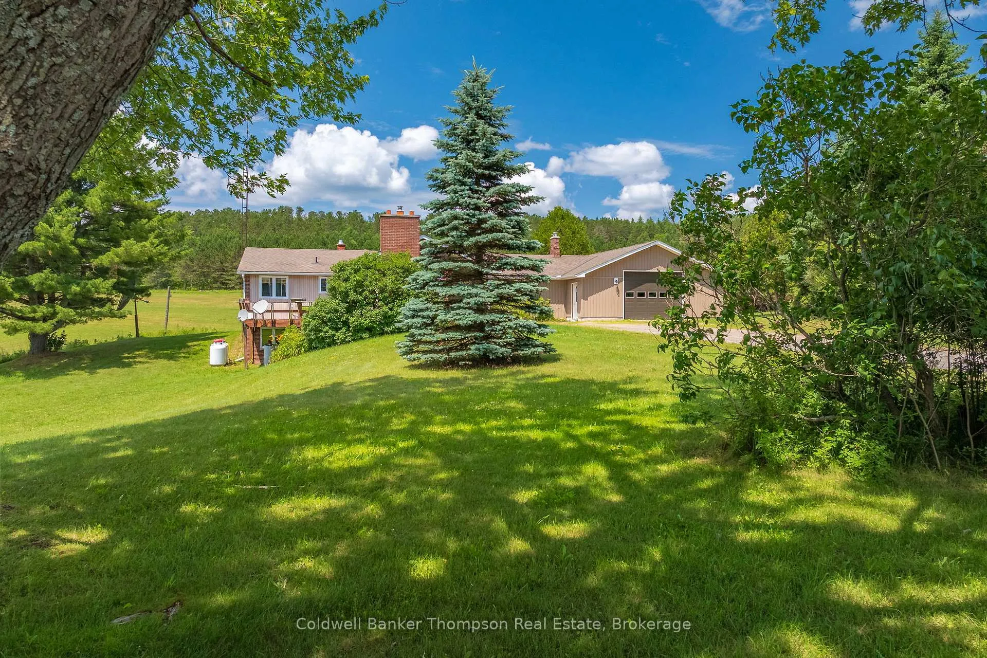 Photo 15 of 832 Chetwynd Road, Armour — HOMEH