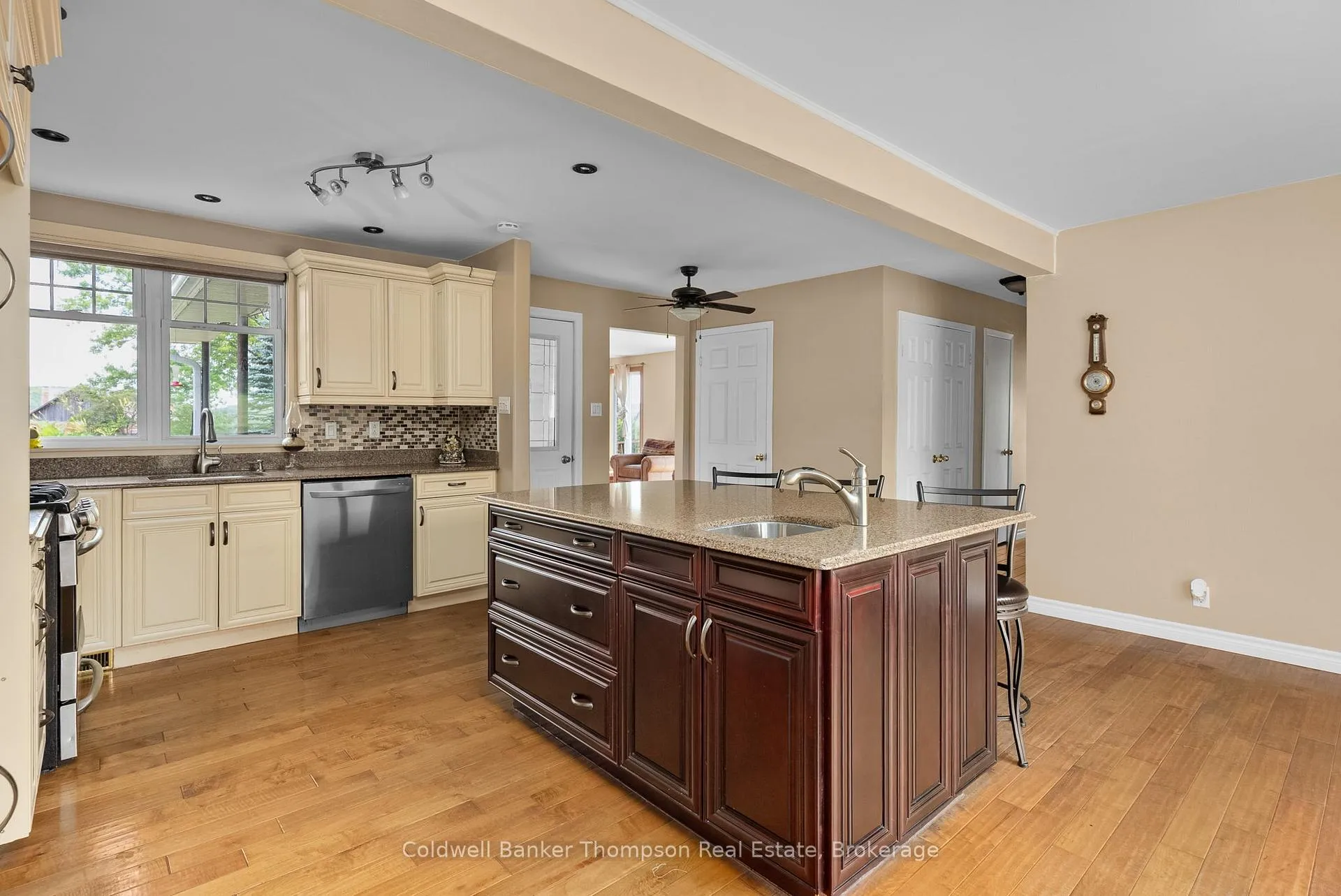 Photo 34 of 832 Chetwynd Road, Armour — HOMEH