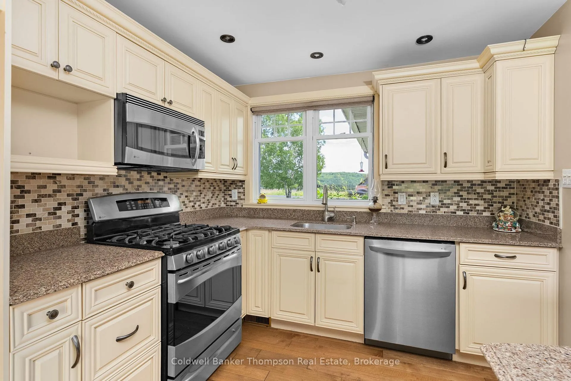 Photo 45 of 832 Chetwynd Road, Armour — HOMEH
