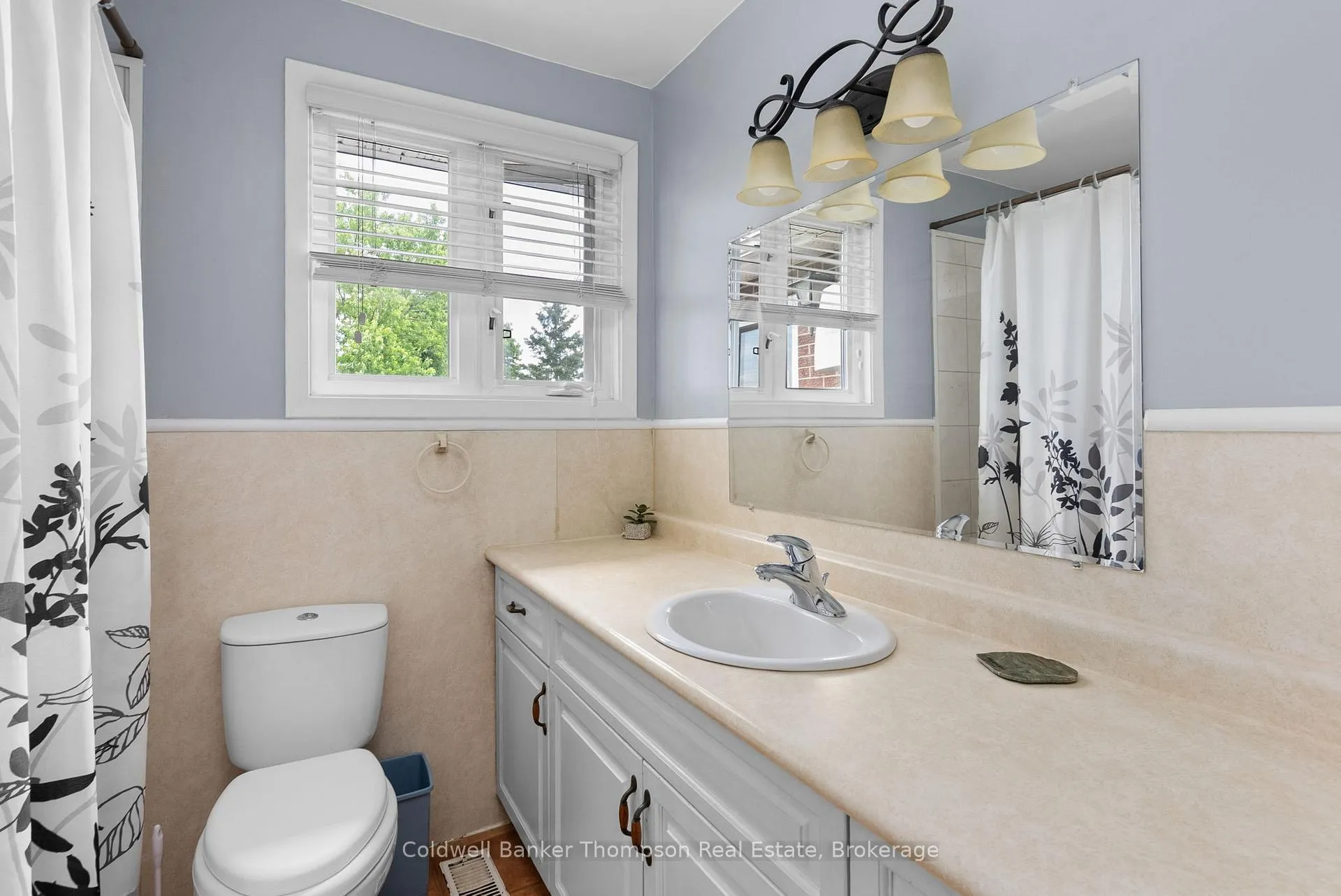 Photo 91 of 832 Chetwynd Road, Armour — HOMEH