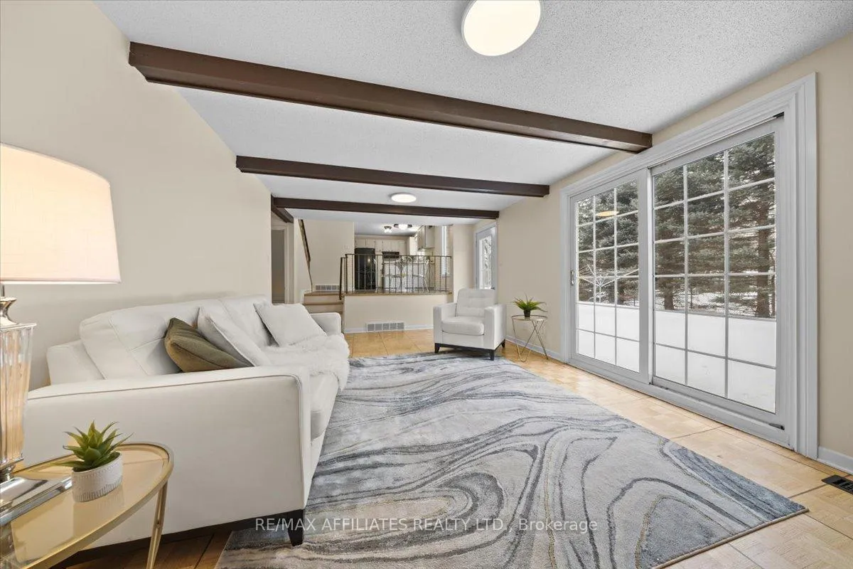 Photo 38 of 42 Centrepark Drive, Ottawa, Blackburn Hamlet — HOMEH