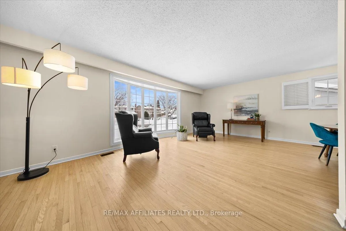 Photo 42 of 42 Centrepark Drive, Ottawa, Blackburn Hamlet — HOMEH