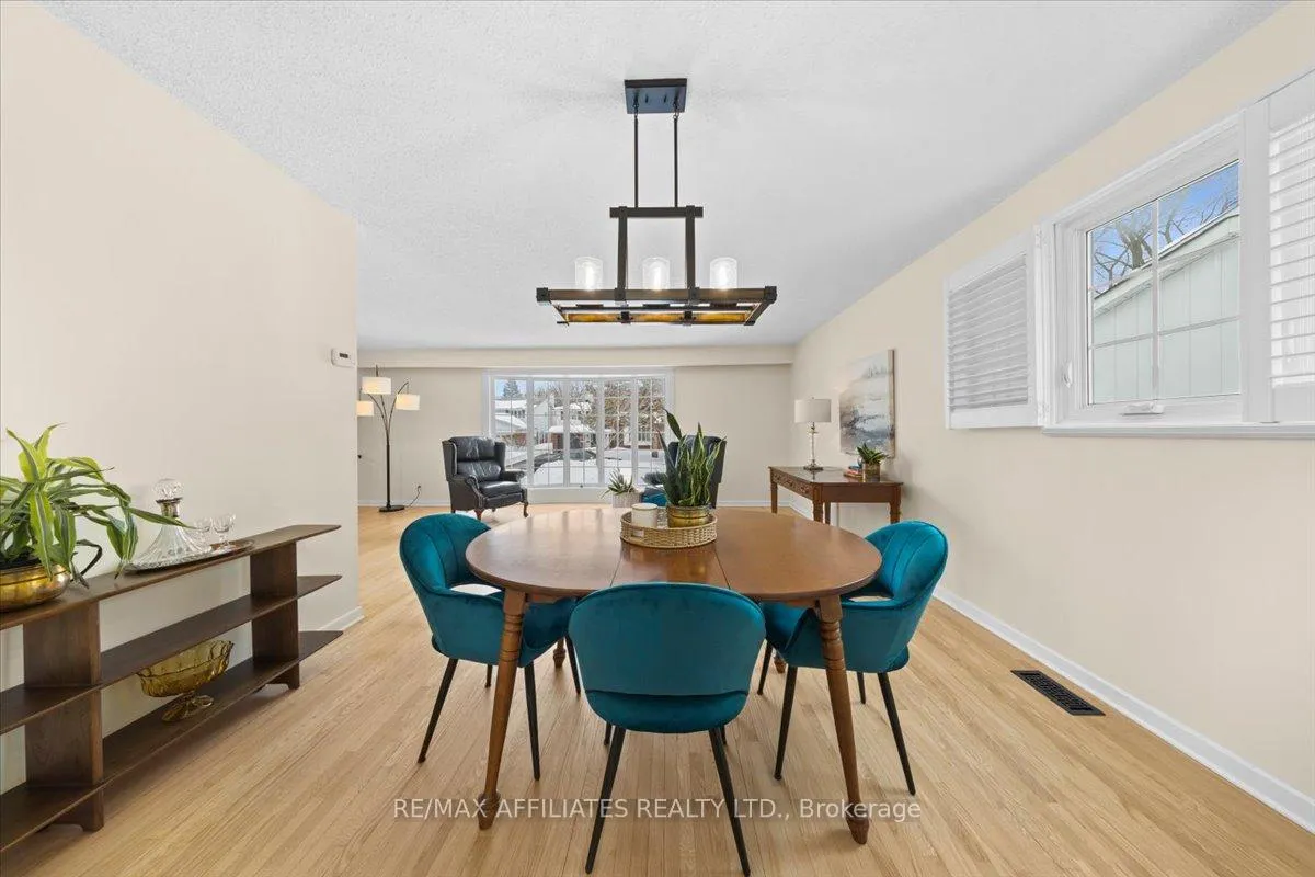Photo 62 of 42 Centrepark Drive, Ottawa, Blackburn Hamlet — HOMEH