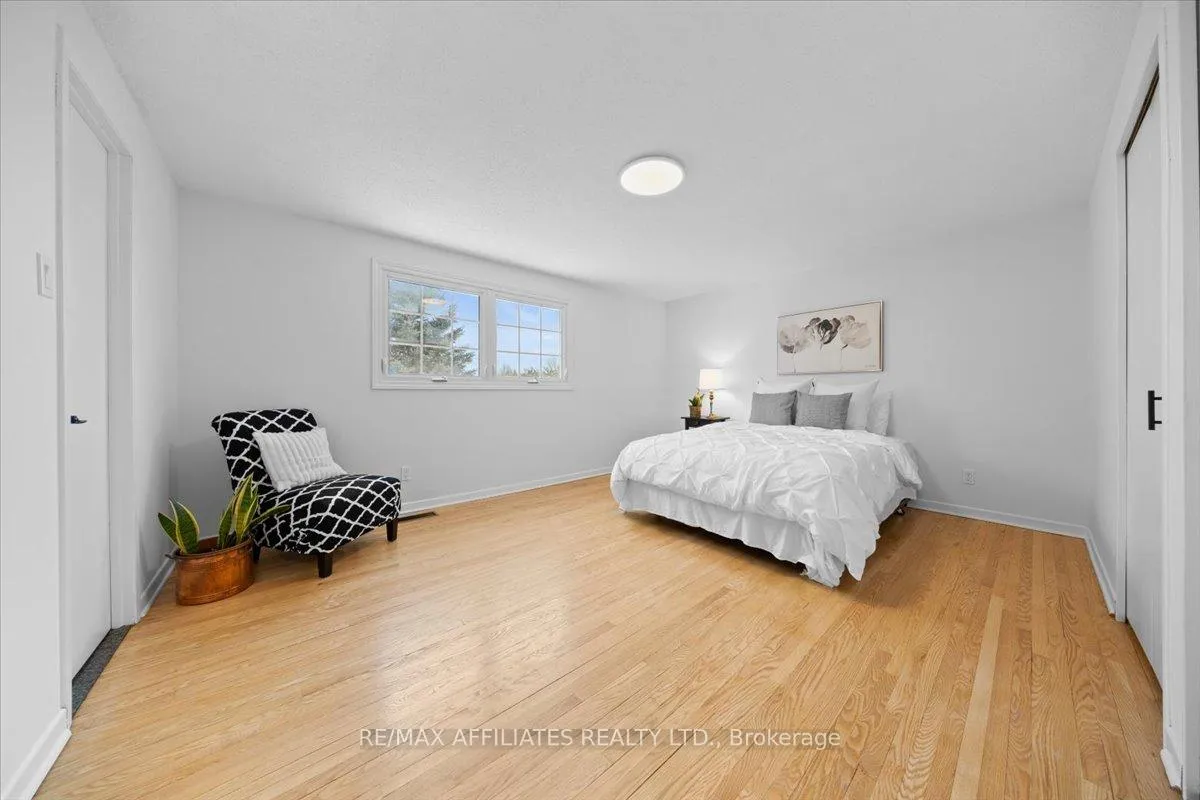 Photo 110 of 42 Centrepark Drive, Ottawa, Blackburn Hamlet — HOMEH