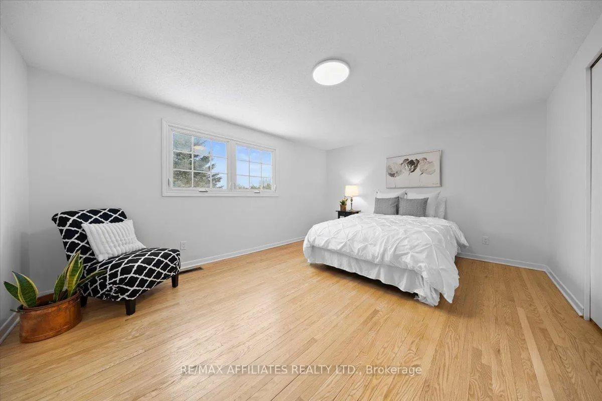 Photo 116 of 42 Centrepark Drive, Ottawa, Blackburn Hamlet — HOMEH