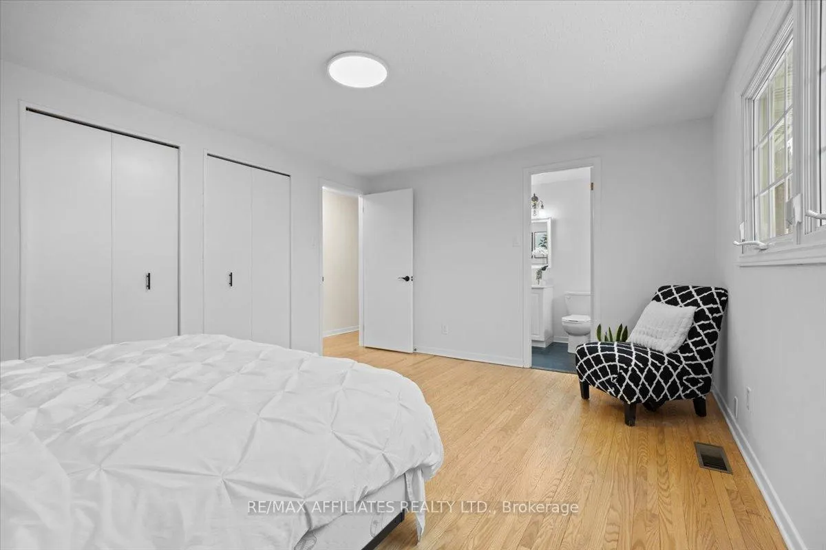 Photo 129 of 42 Centrepark Drive, Ottawa, Blackburn Hamlet — HOMEH