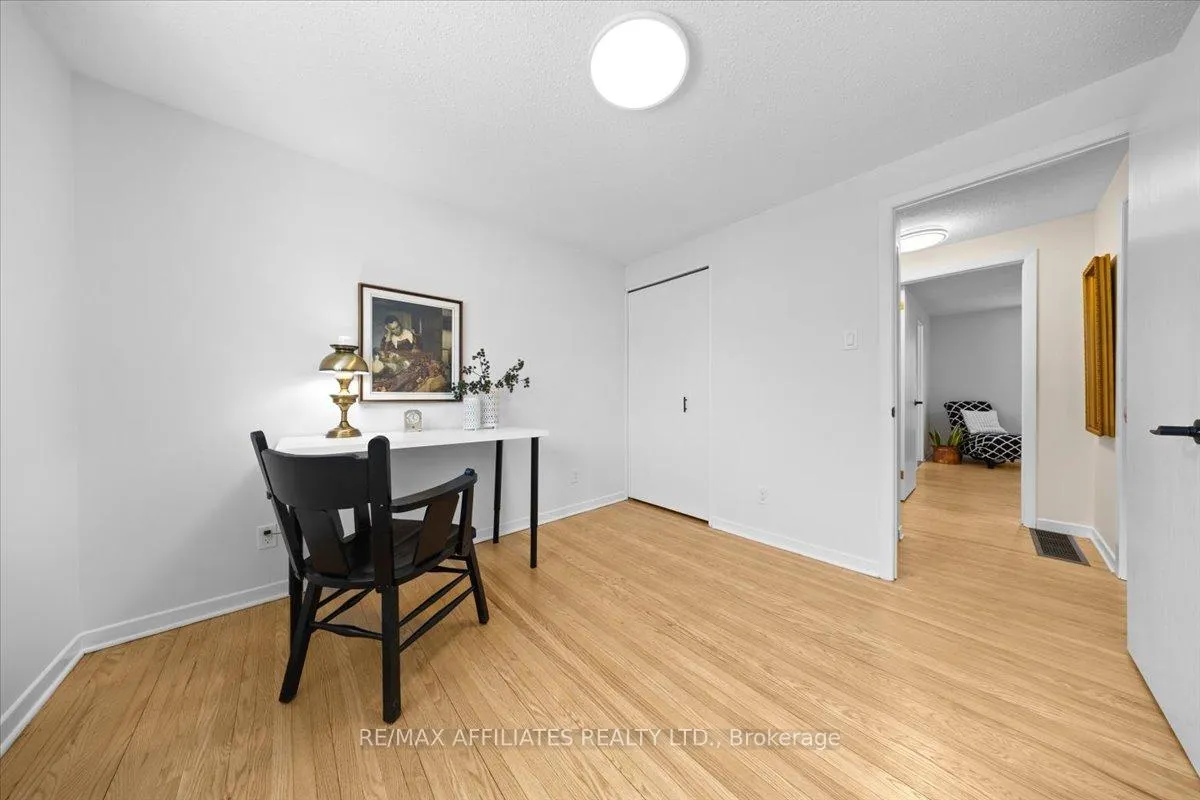 Photo 135 of 42 Centrepark Drive, Ottawa, Blackburn Hamlet — HOMEH