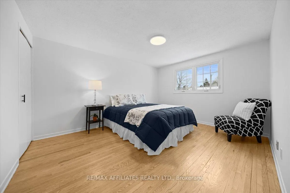 Photo 139 of 42 Centrepark Drive, Ottawa, Blackburn Hamlet — HOMEH