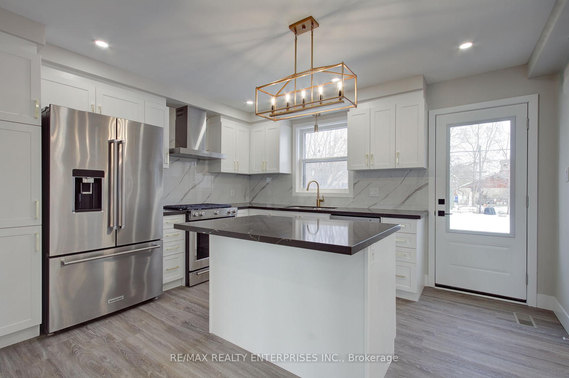 Photo 2 of 28 Algoma Street, Etobicoke, Mimico — HOMEH