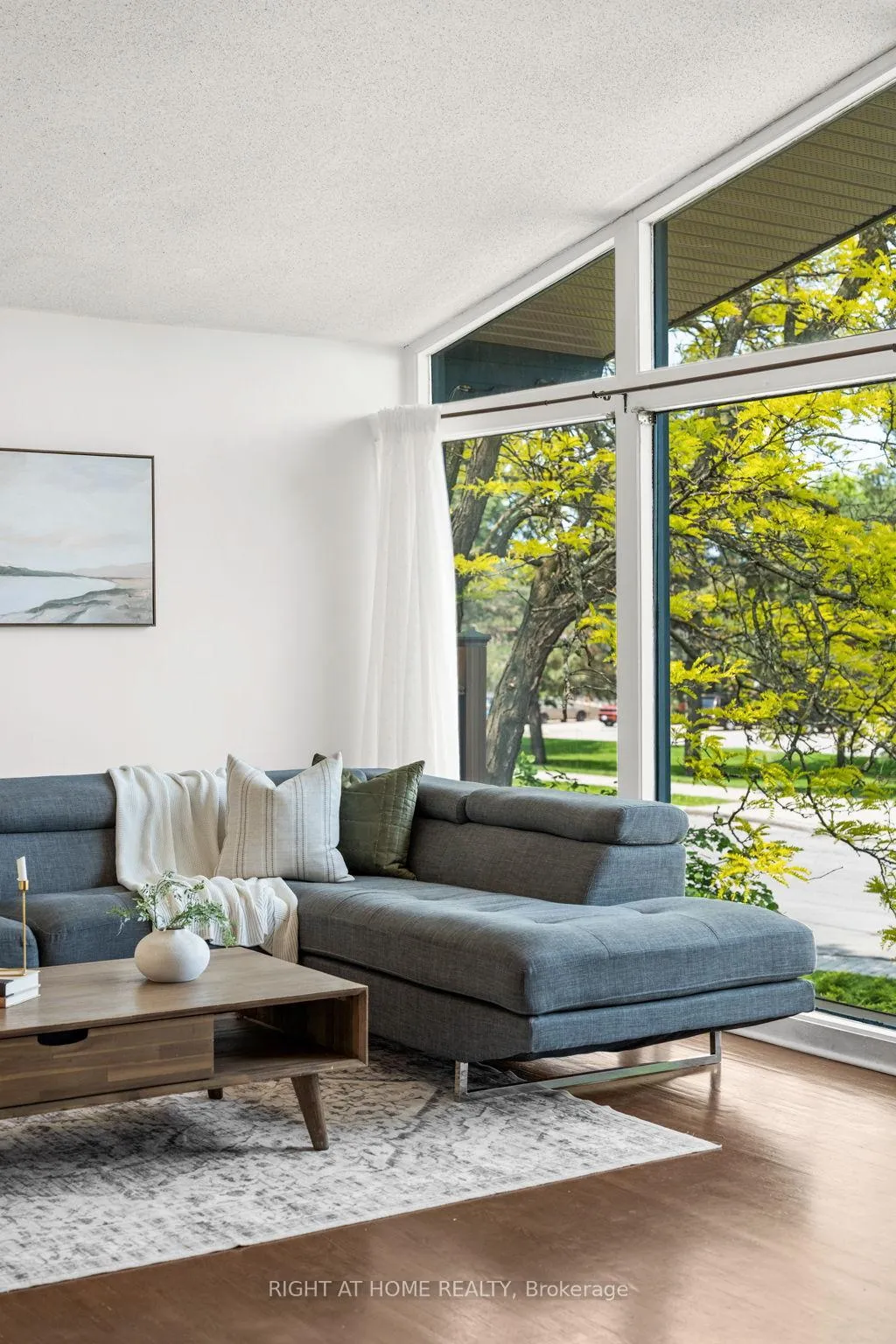 Photo 32 of 690 Coronation Avenue, Ottawa, Riverview Park — HOMEH