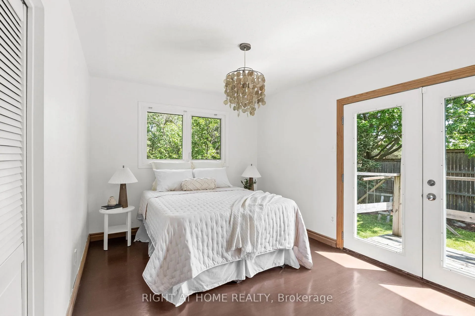 Photo 107 of 690 Coronation Avenue, Ottawa, Riverview Park — HOMEH