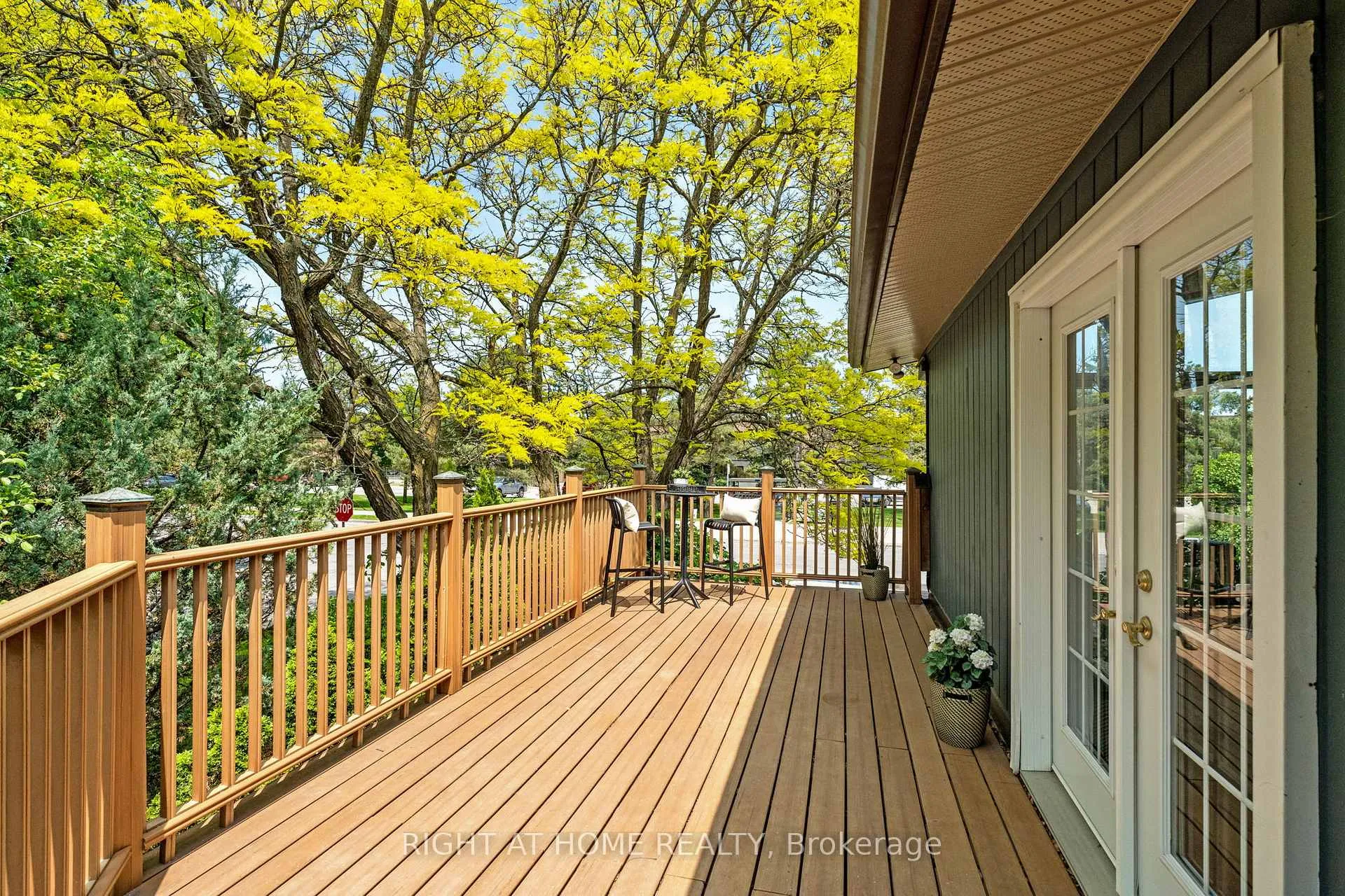 Photo 188 of 690 Coronation Avenue, Ottawa, Riverview Park — HOMEH