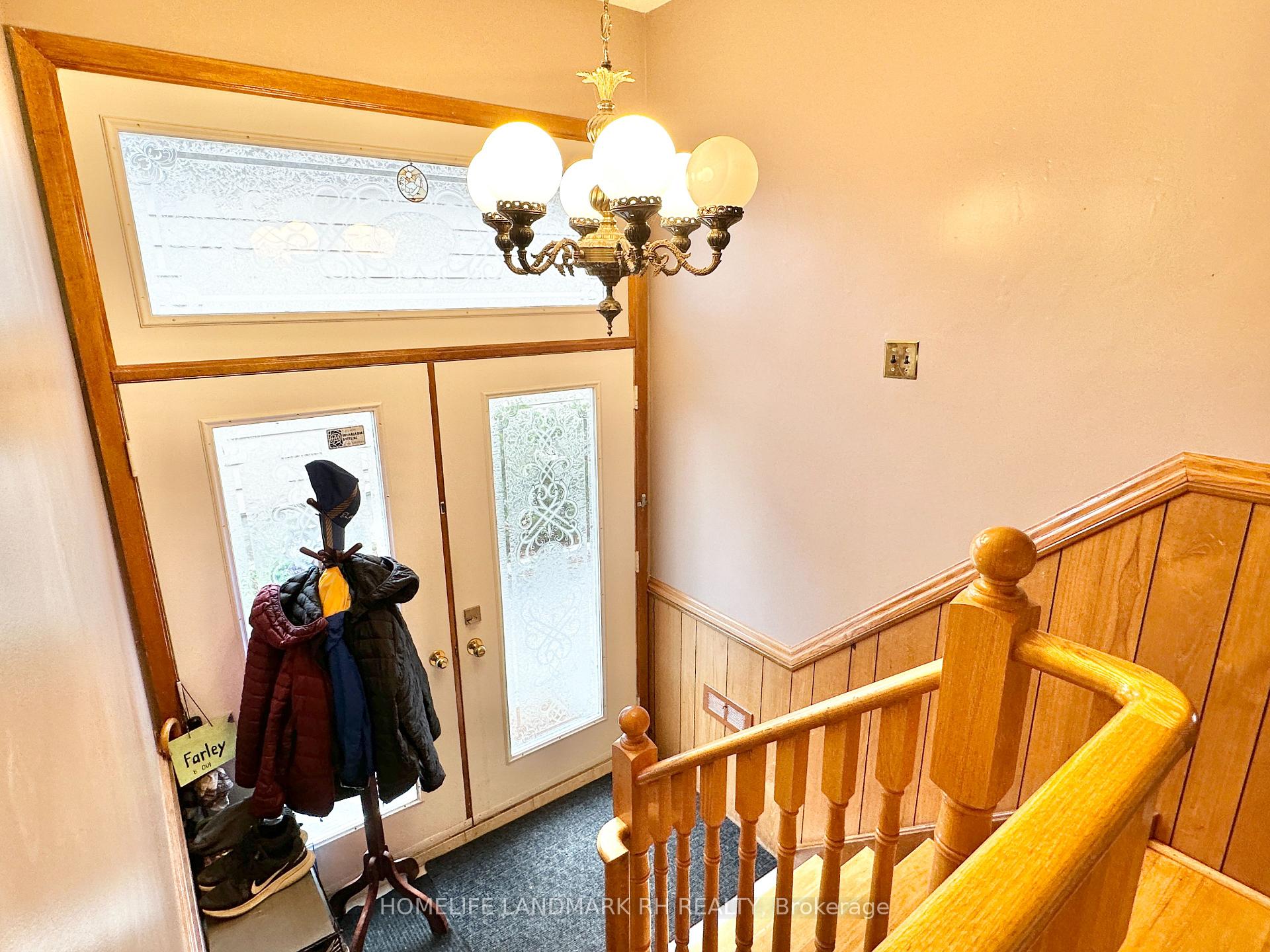 Photo 15 of 11 Bellman Avenue, Etobicoke, Alderwood — HOMEH