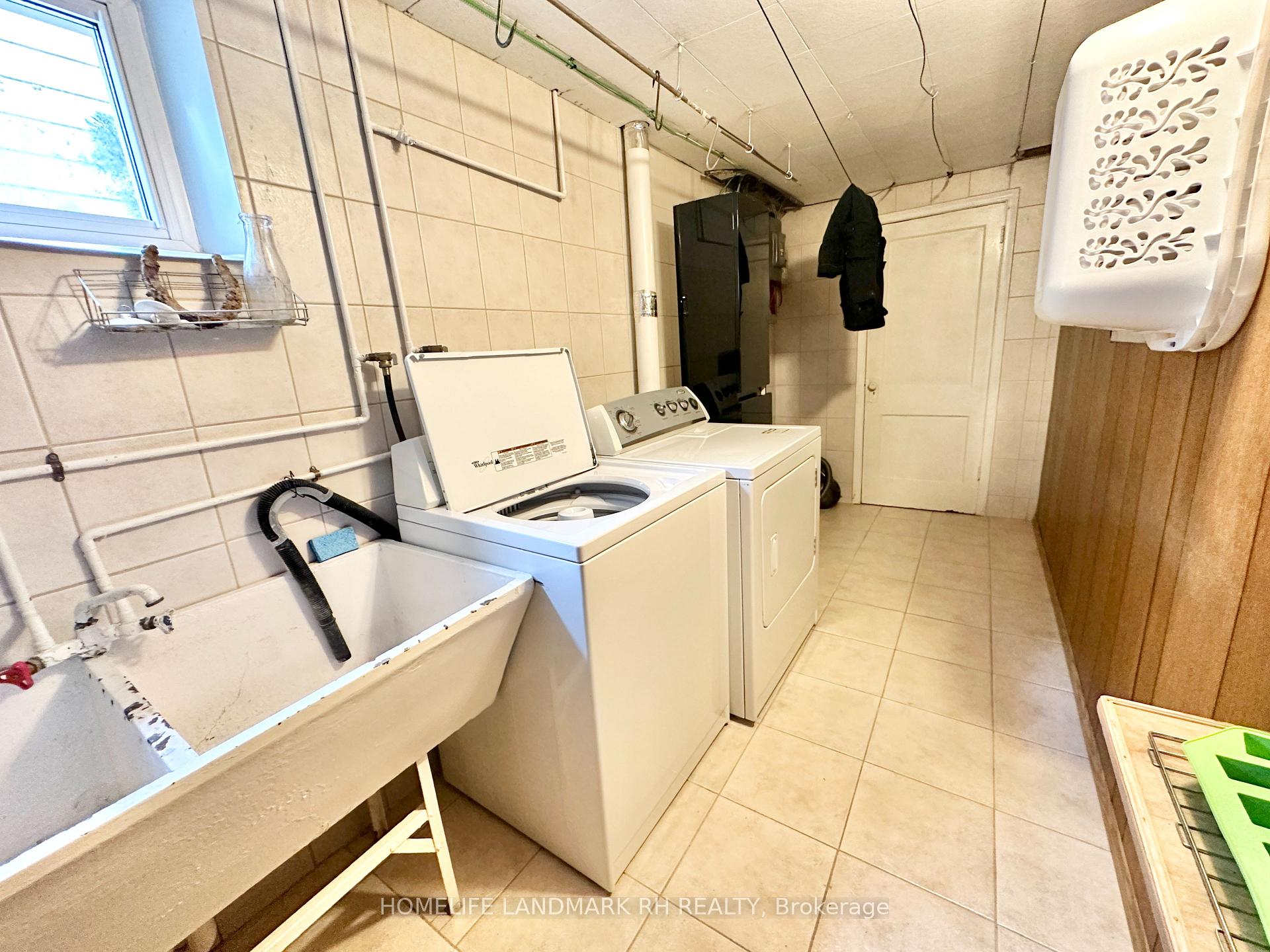 Photo 22 of 11 Bellman Avenue, Etobicoke, Alderwood — HOMEH
