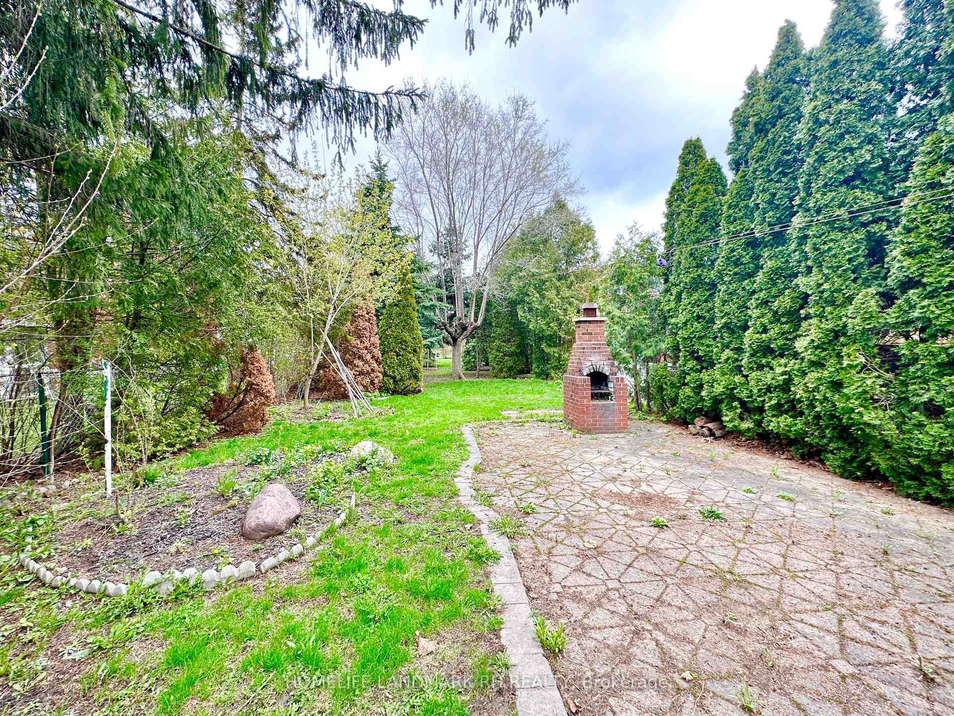 Photo 26 of 11 Bellman Avenue, Etobicoke, Alderwood — HOMEH