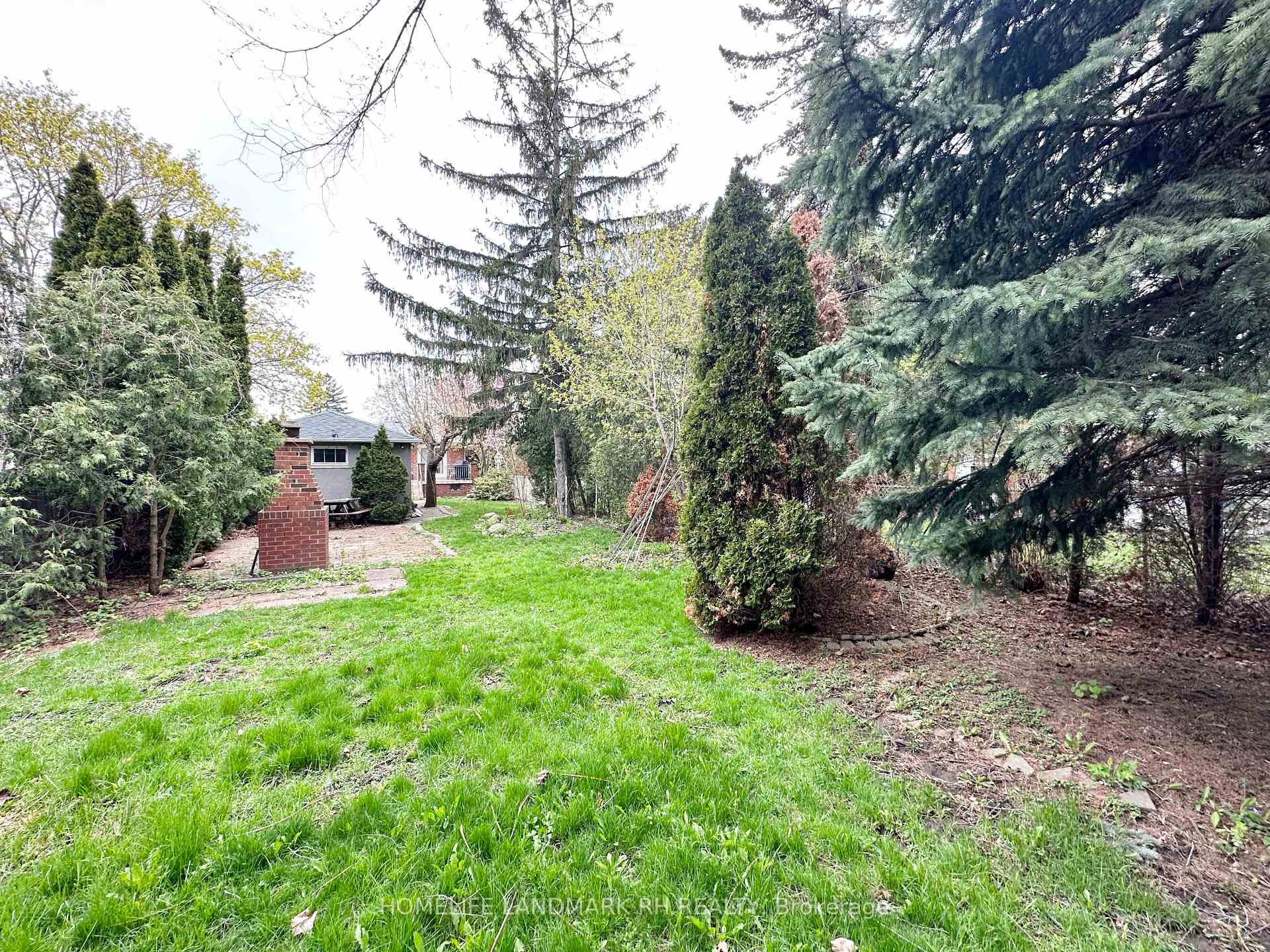 Photo 27 of 11 Bellman Avenue, Etobicoke, Alderwood — HOMEH