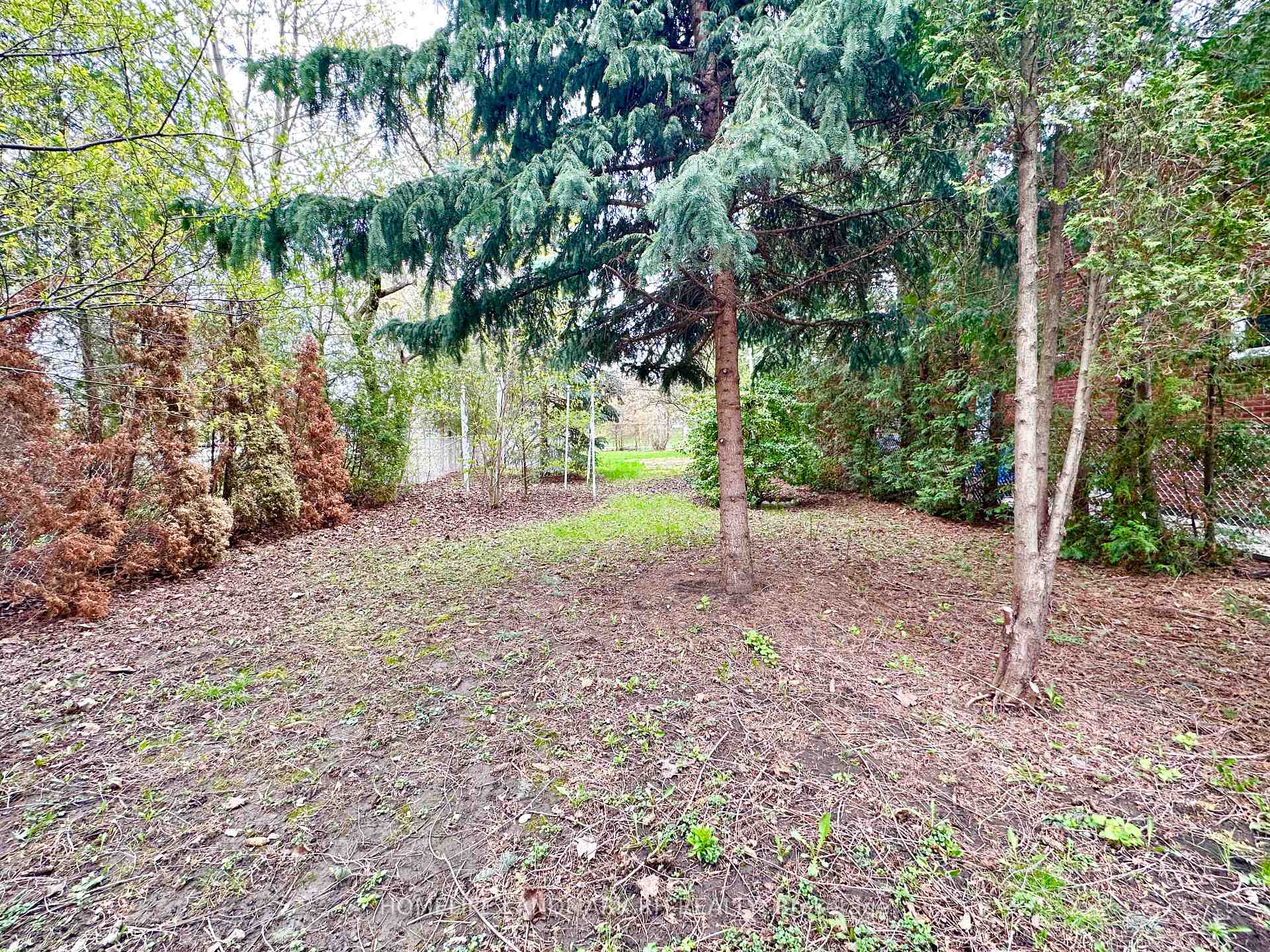 Photo 30 of 11 Bellman Avenue, Etobicoke, Alderwood — HOMEH