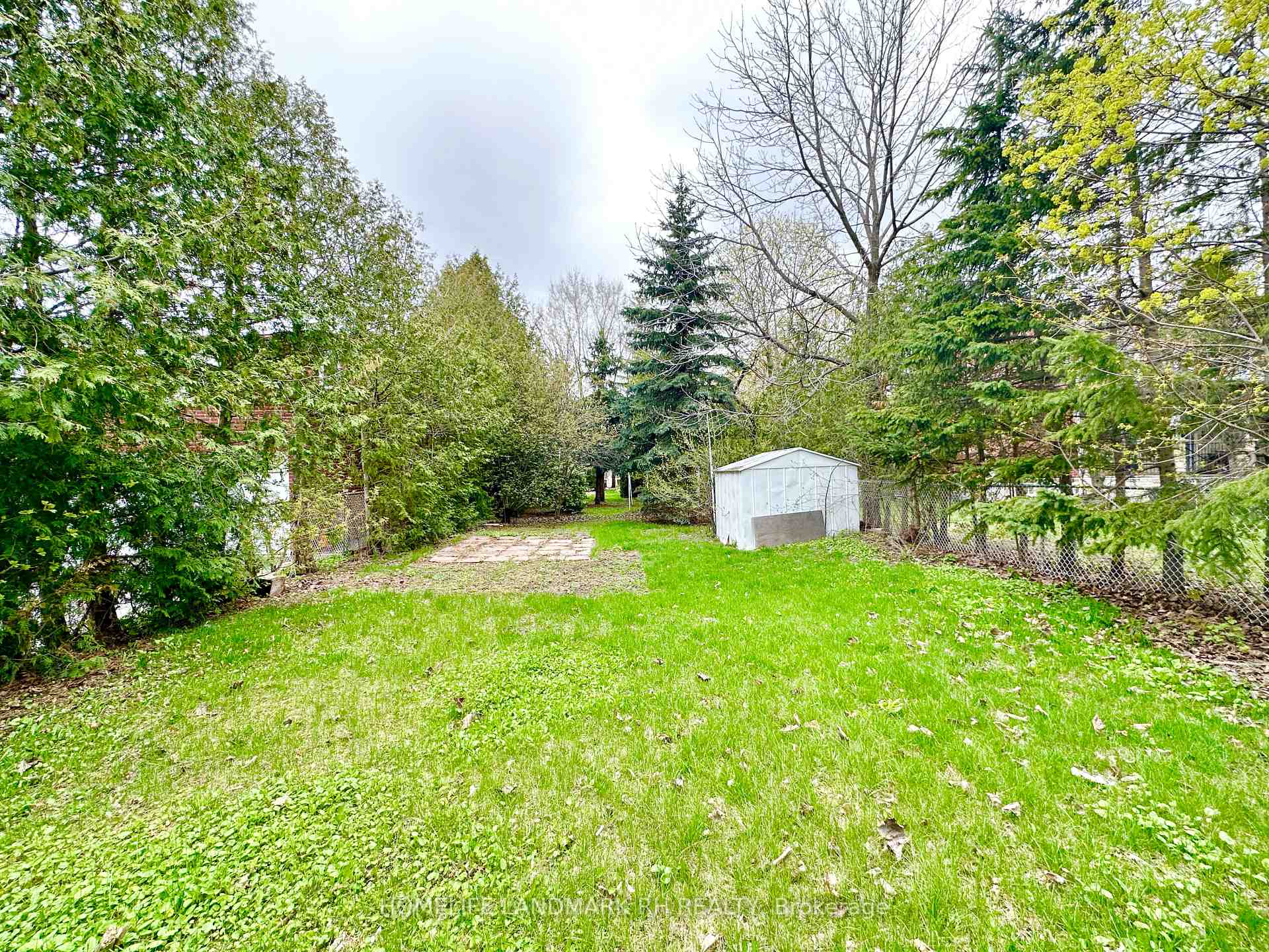Photo 32 of 11 Bellman Avenue, Etobicoke, Alderwood — HOMEH