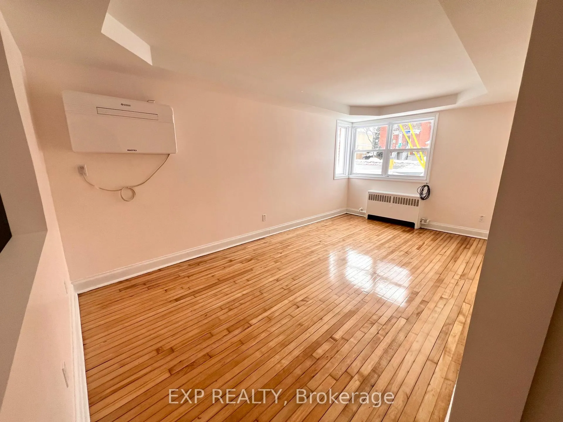 Photo 3 of Unit 2, 75 Holland Avenue, Ottawa, Ottawa West — HOMEH