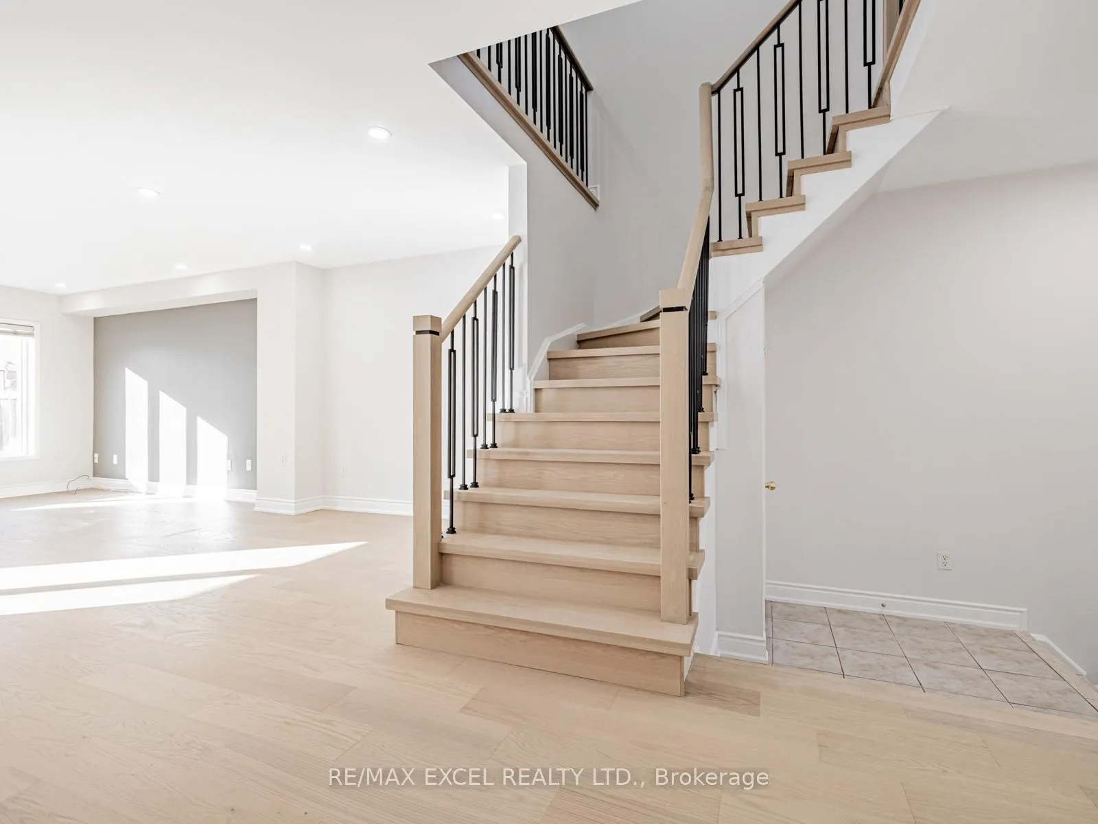 Photo 8 of 105 Millcliff Circle, Aurora, Aurora Grove — HOMEH
