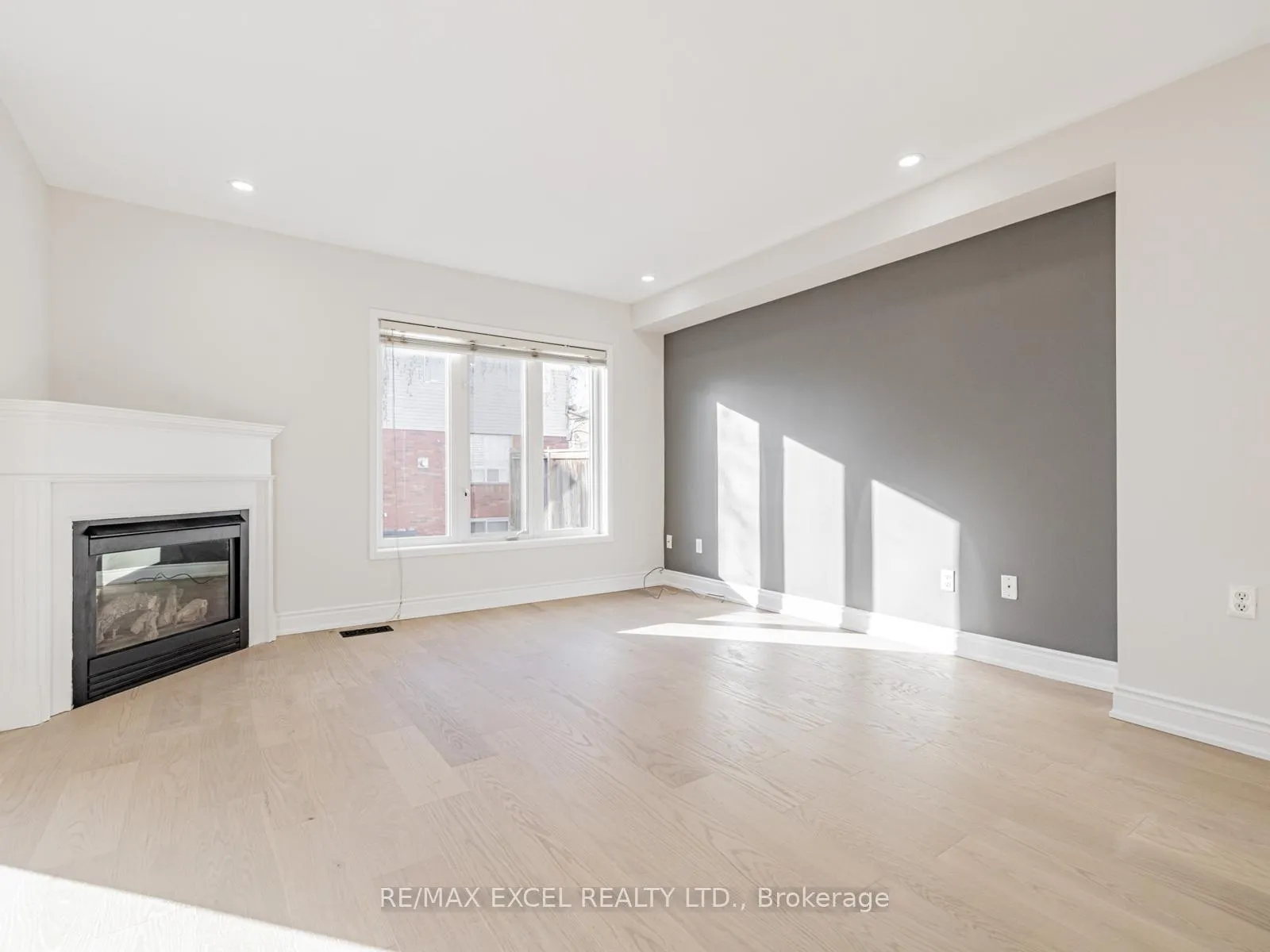 Photo 33 of 105 Millcliff Circle, Aurora, Aurora Grove — HOMEH