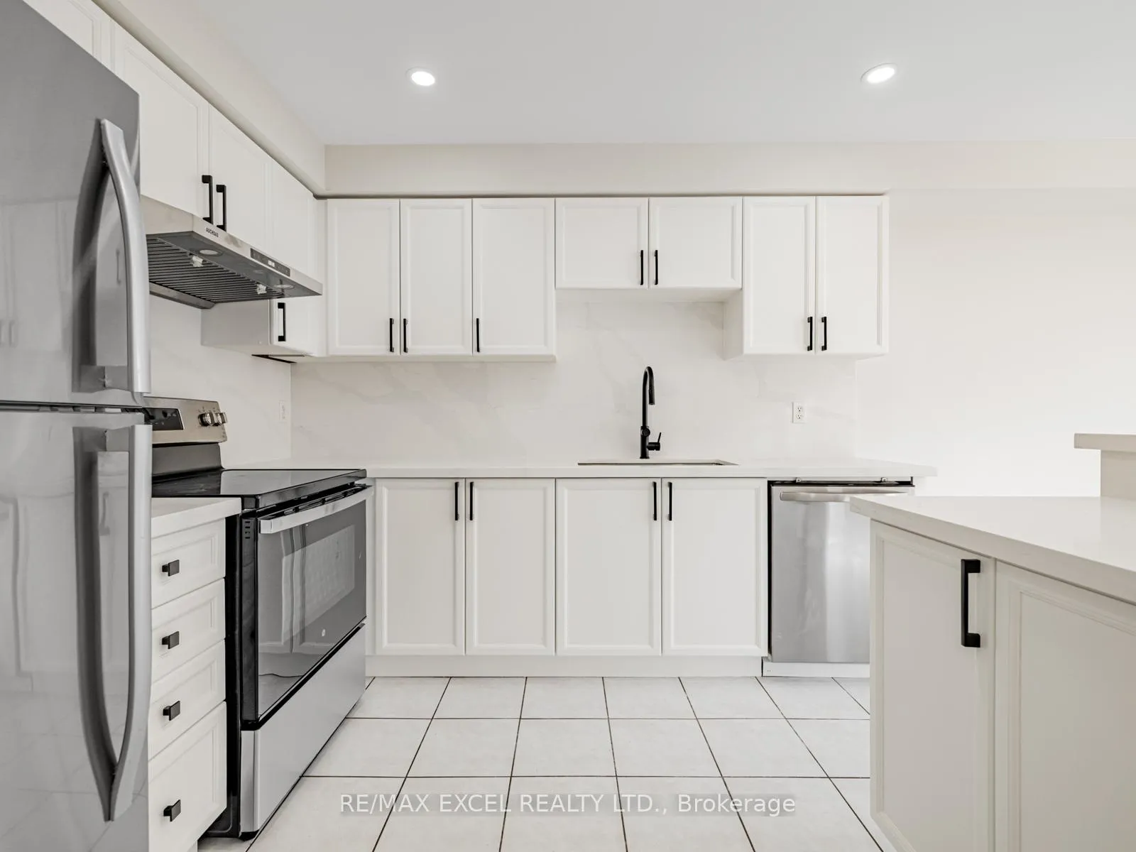 Photo 57 of 105 Millcliff Circle, Aurora, Aurora Grove — HOMEH