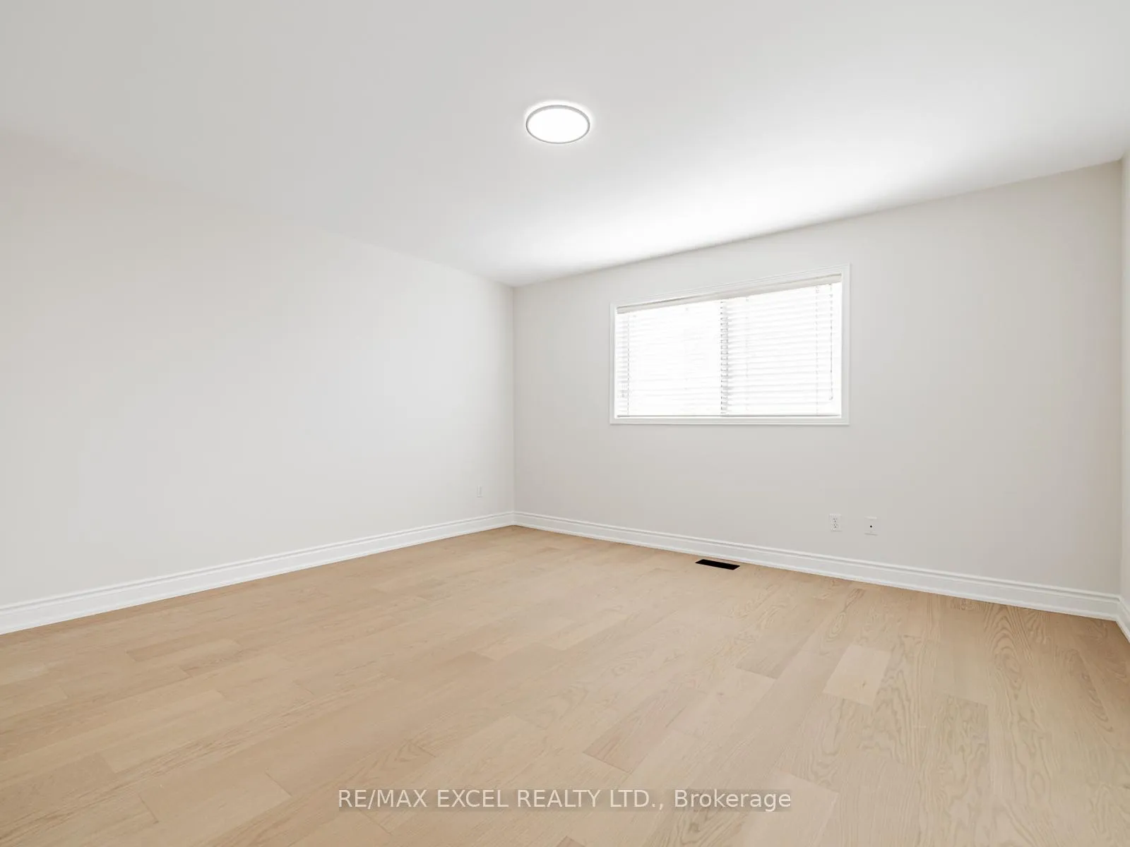 Photo 106 of 105 Millcliff Circle, Aurora, Aurora Grove — HOMEH