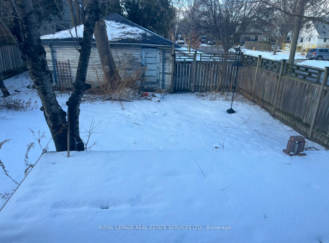Photo 9 of 2 Dalston Road, Etobicoke, Alderwood — HOMEH