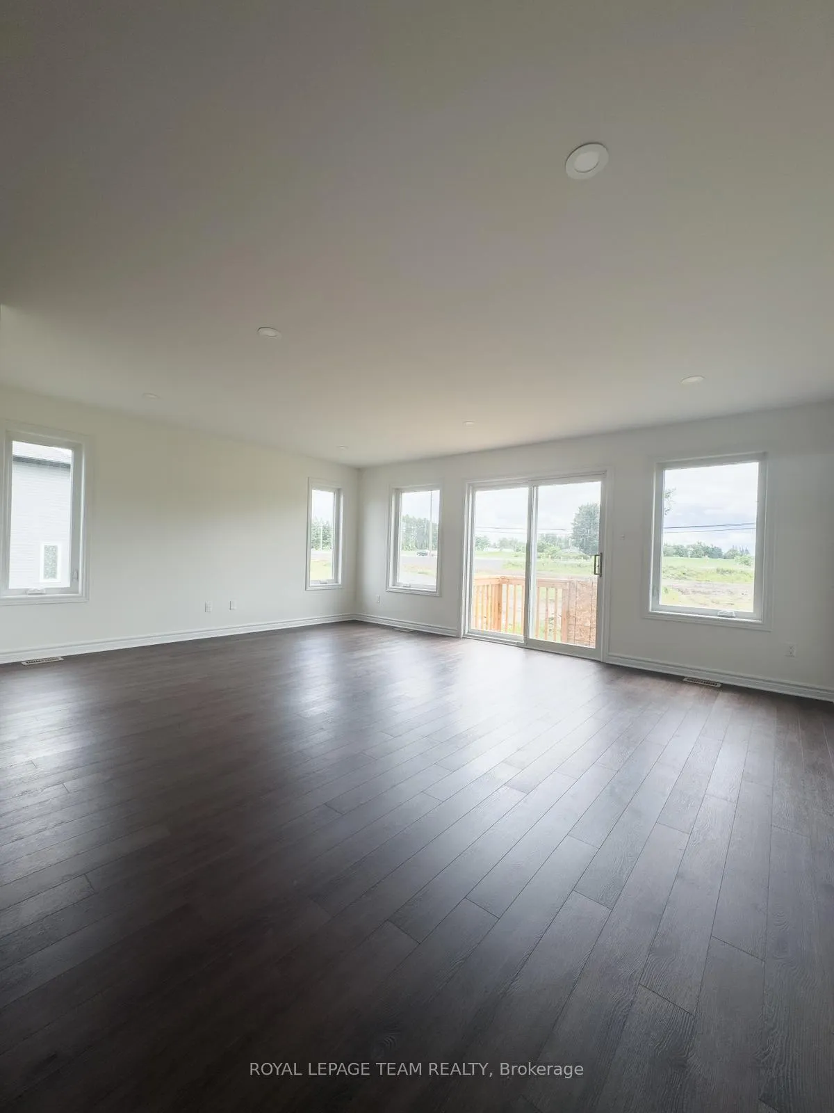 Photo 33 of 86 Morgan Clouthier Way, Arnprior — HOMEH