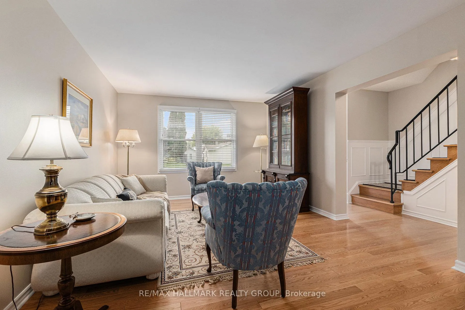 Photo 16 of 2168 Bickerton Avenue, Ottawa, Beacon Hill North — HOMEH