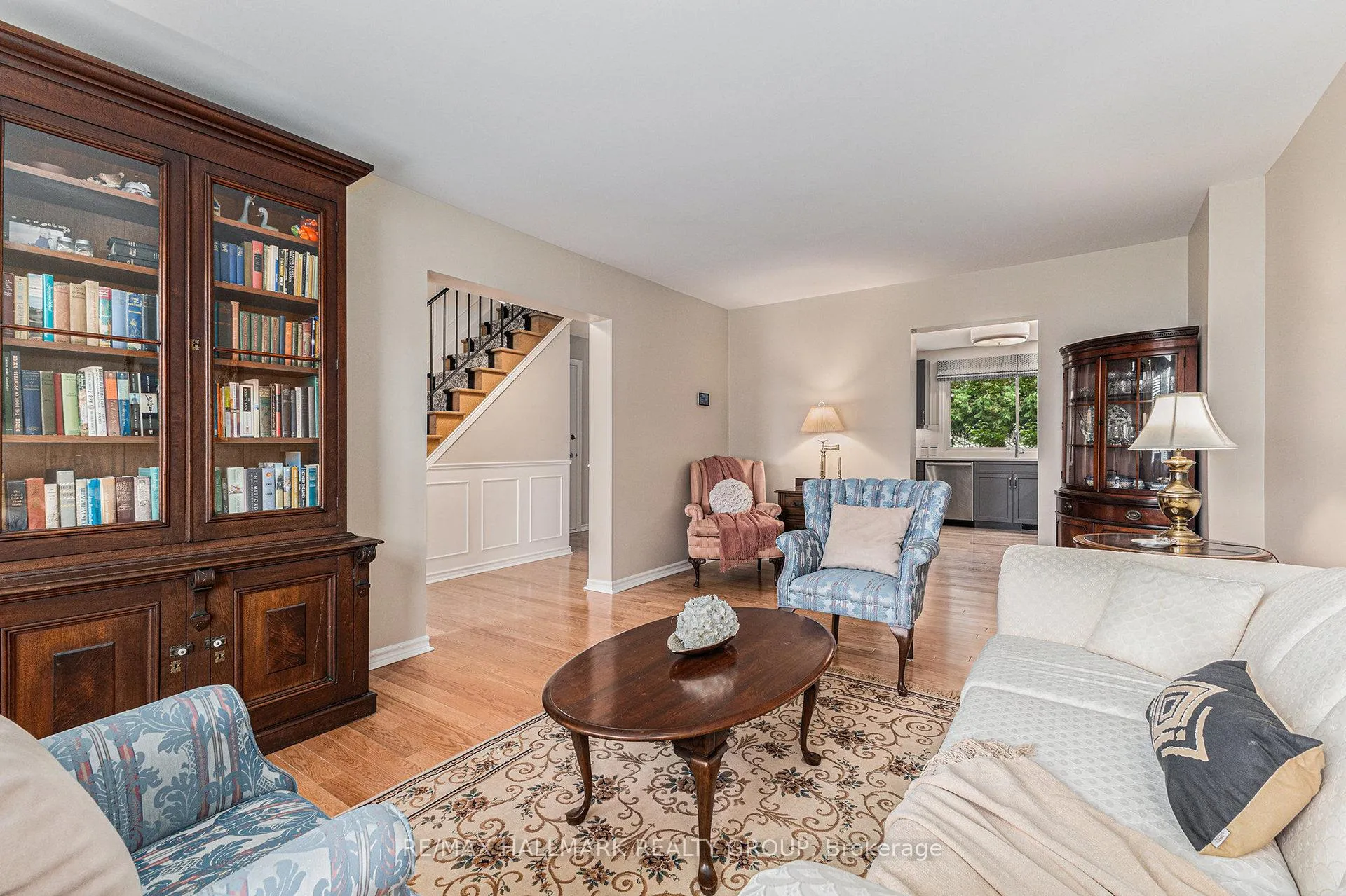Photo 22 of 2168 Bickerton Avenue, Ottawa, Beacon Hill North — HOMEH