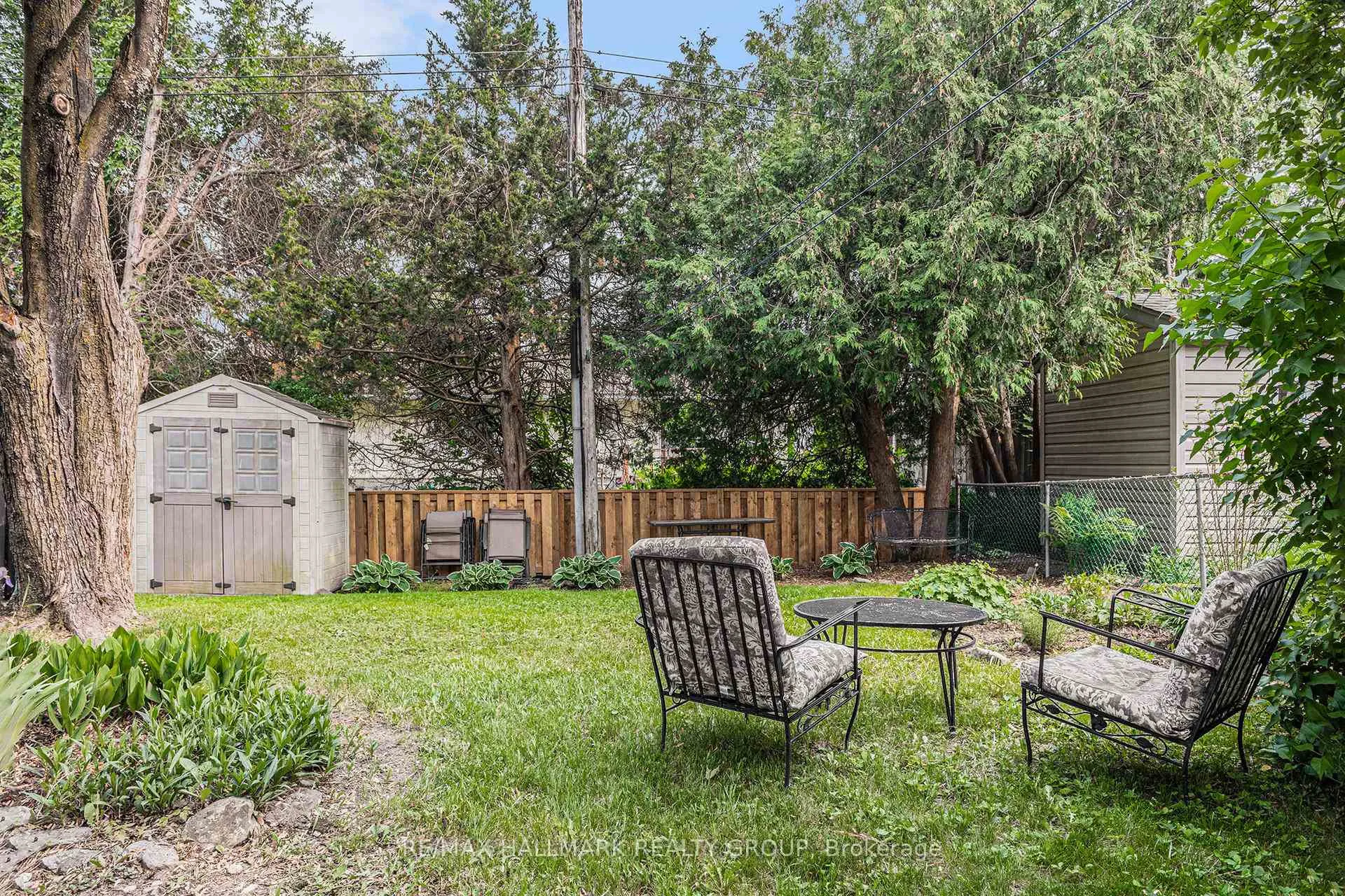 Photo 107 of 2168 Bickerton Avenue, Ottawa, Beacon Hill North — HOMEH