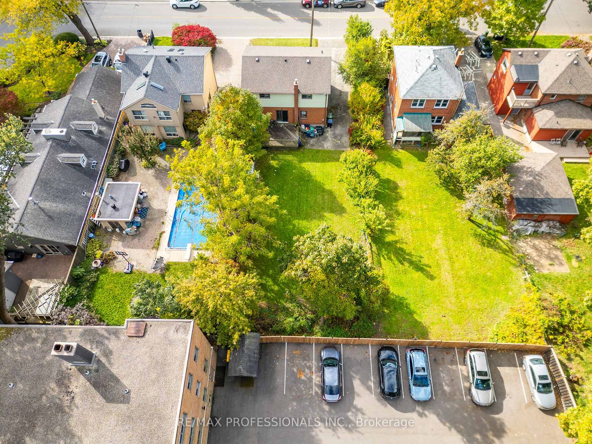 Photo 30 of 9 Thirty Sixth Street, Etobicoke, Long Branch — HOMEH