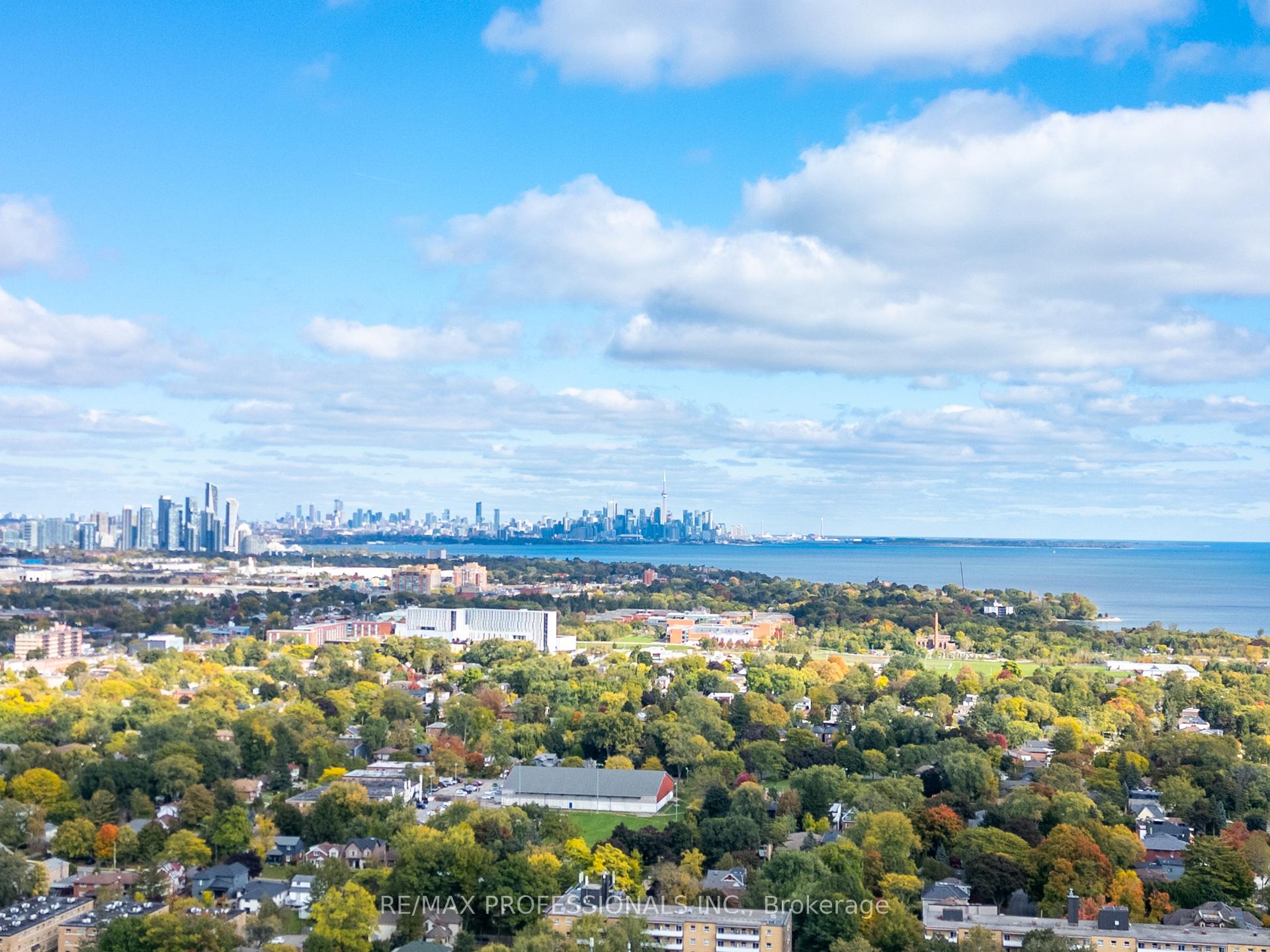 Photo 35 of 9 Thirty Sixth Street, Etobicoke, Long Branch — HOMEH