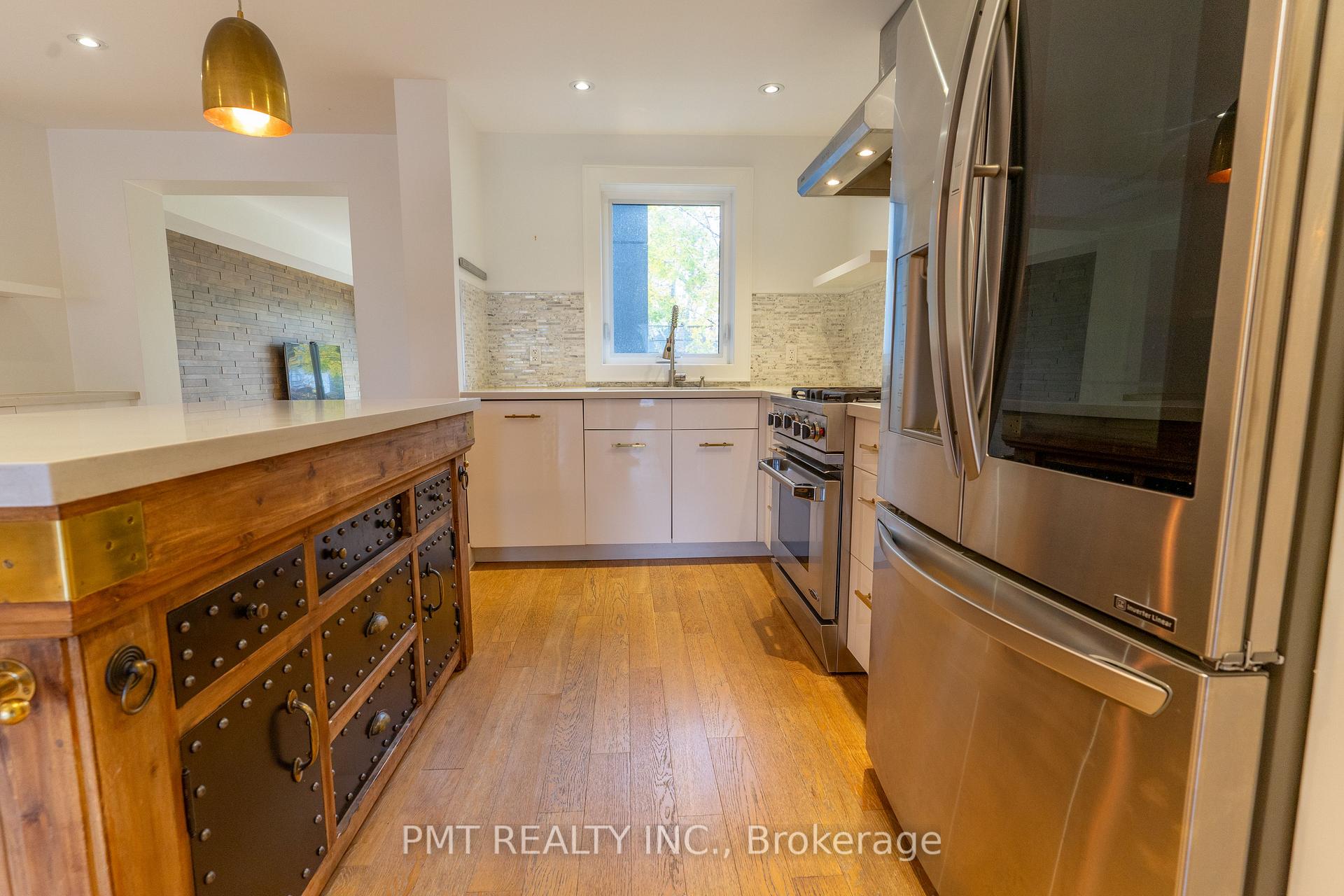 Photo 8 of 64 Thirty Sixth Street, Etobicoke, Long Branch — HOMEH