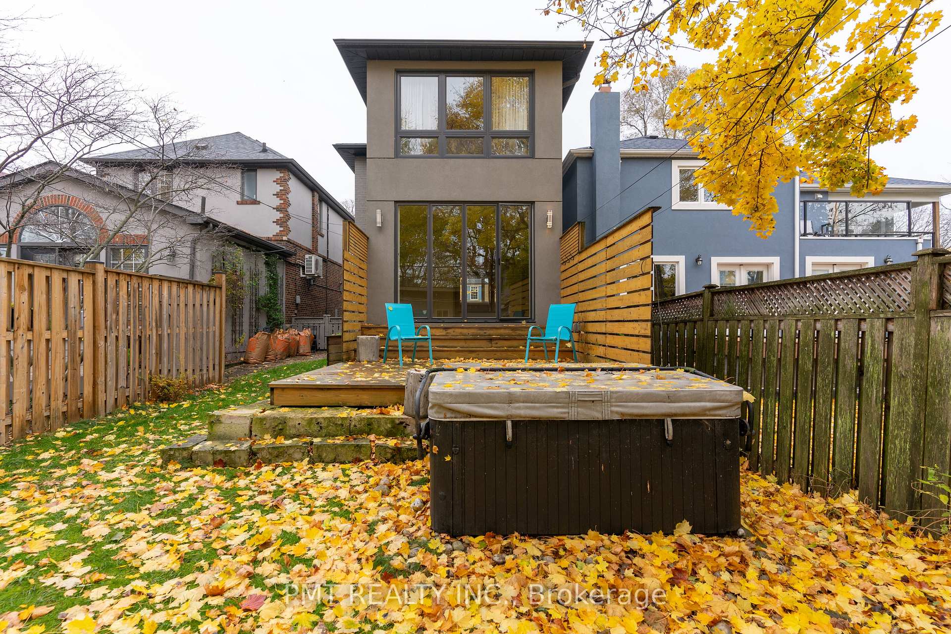 Photo 19 of 64 Thirty Sixth Street, Etobicoke, Long Branch — HOMEH
