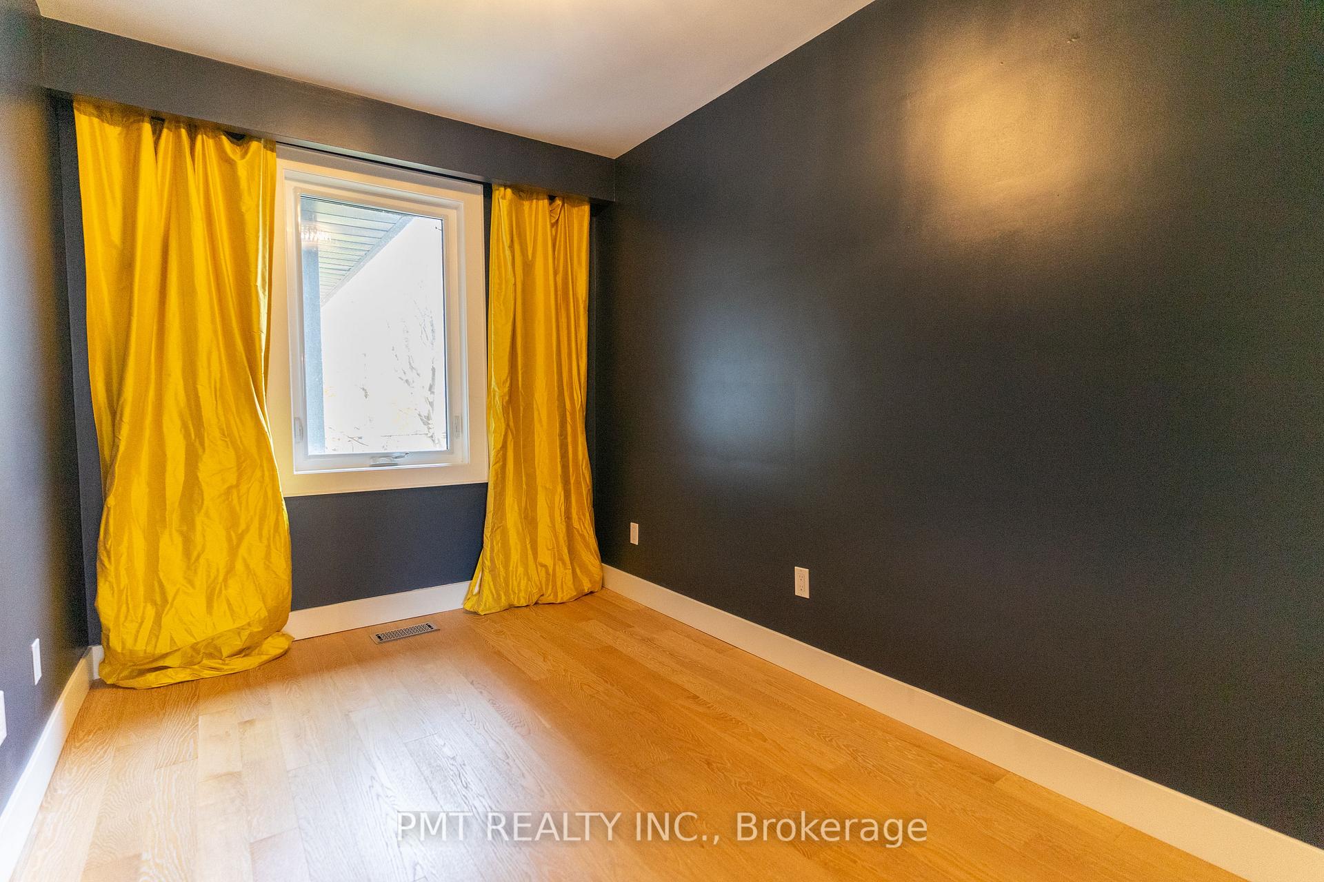Photo 23 of 64 Thirty Sixth Street, Etobicoke, Long Branch — HOMEH