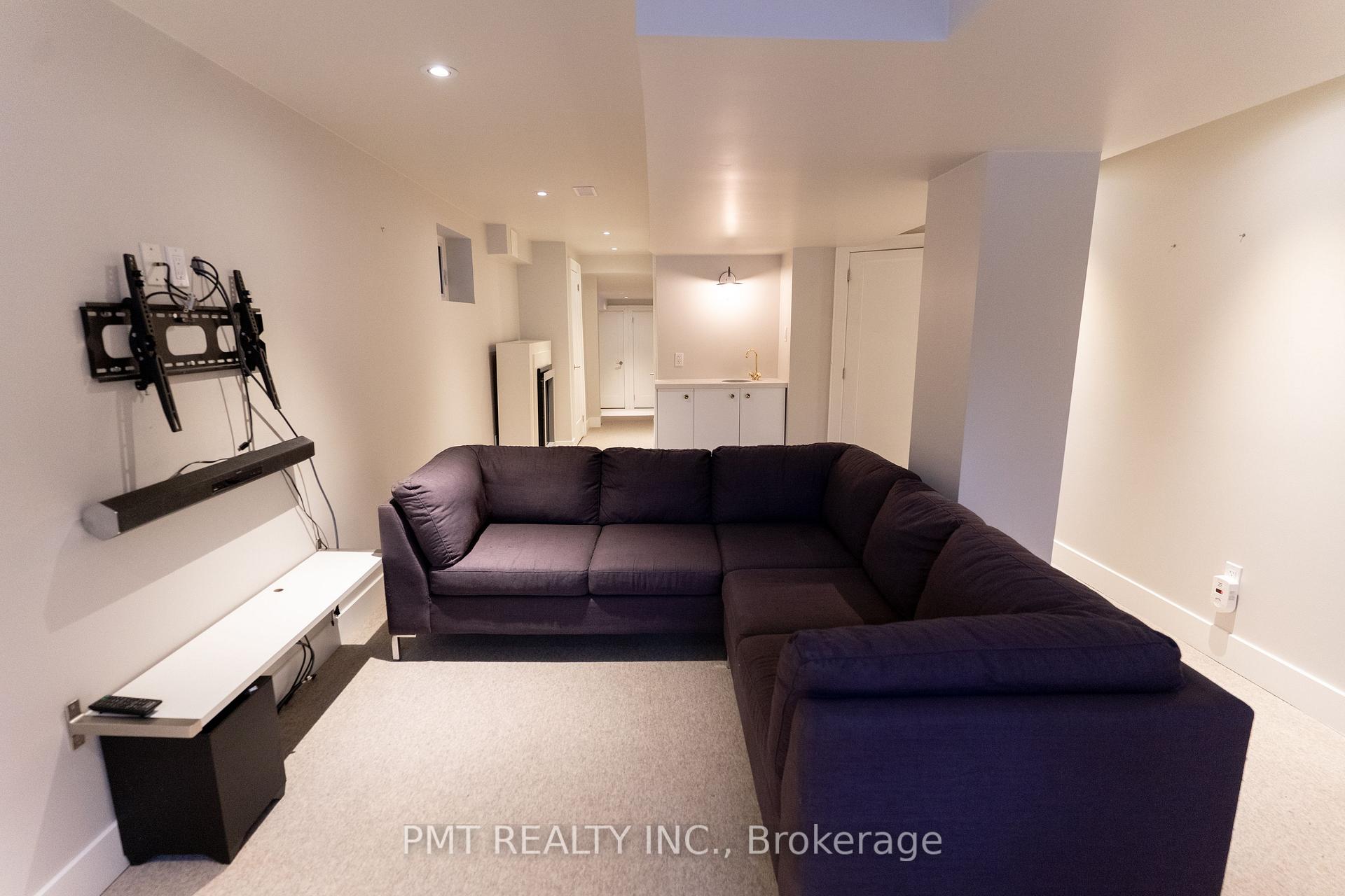 Photo 32 of 64 Thirty Sixth Street, Etobicoke, Long Branch — HOMEH