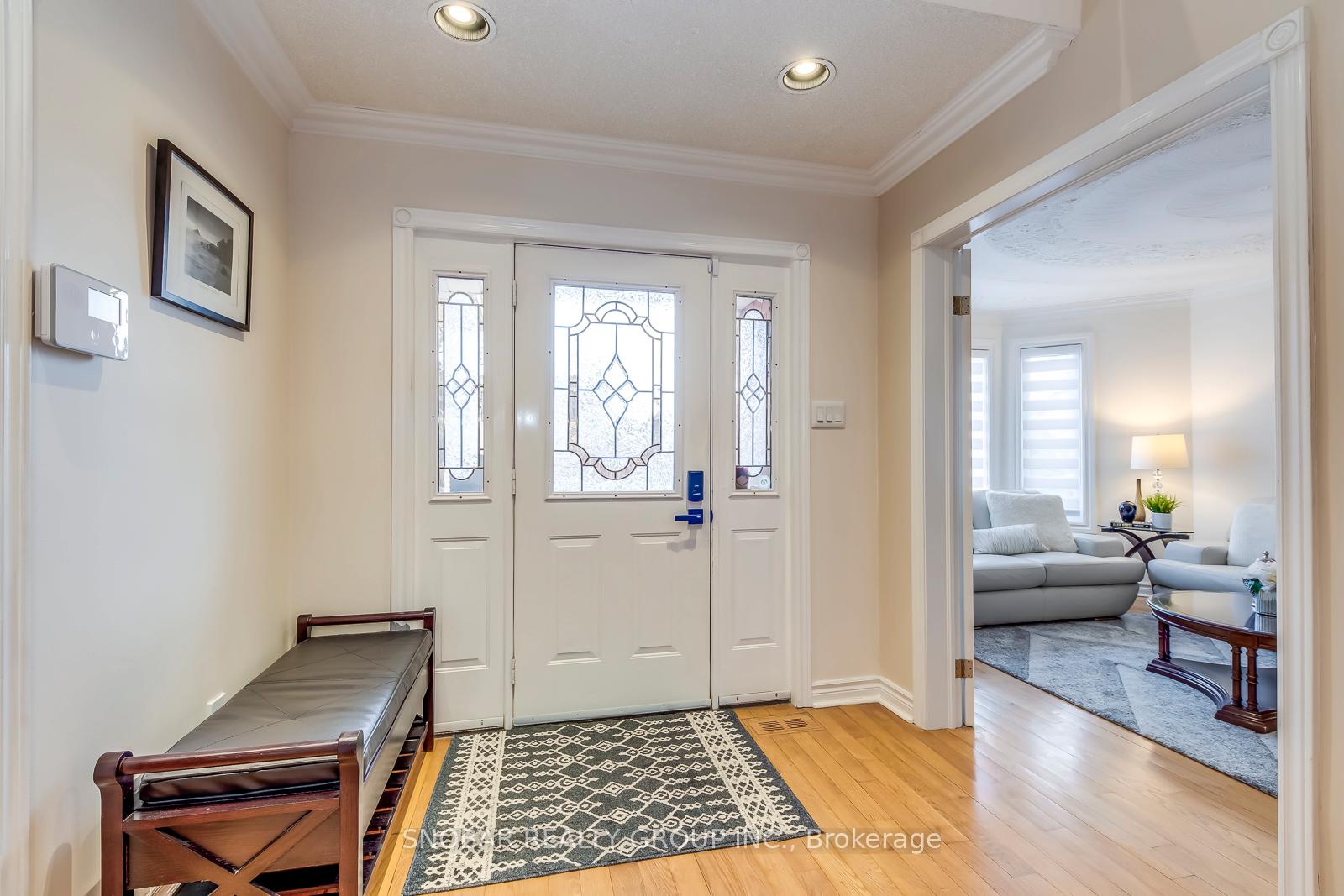 Photo 4 of 214 Gamma Street, Etobicoke, Alderwood — HOMEH