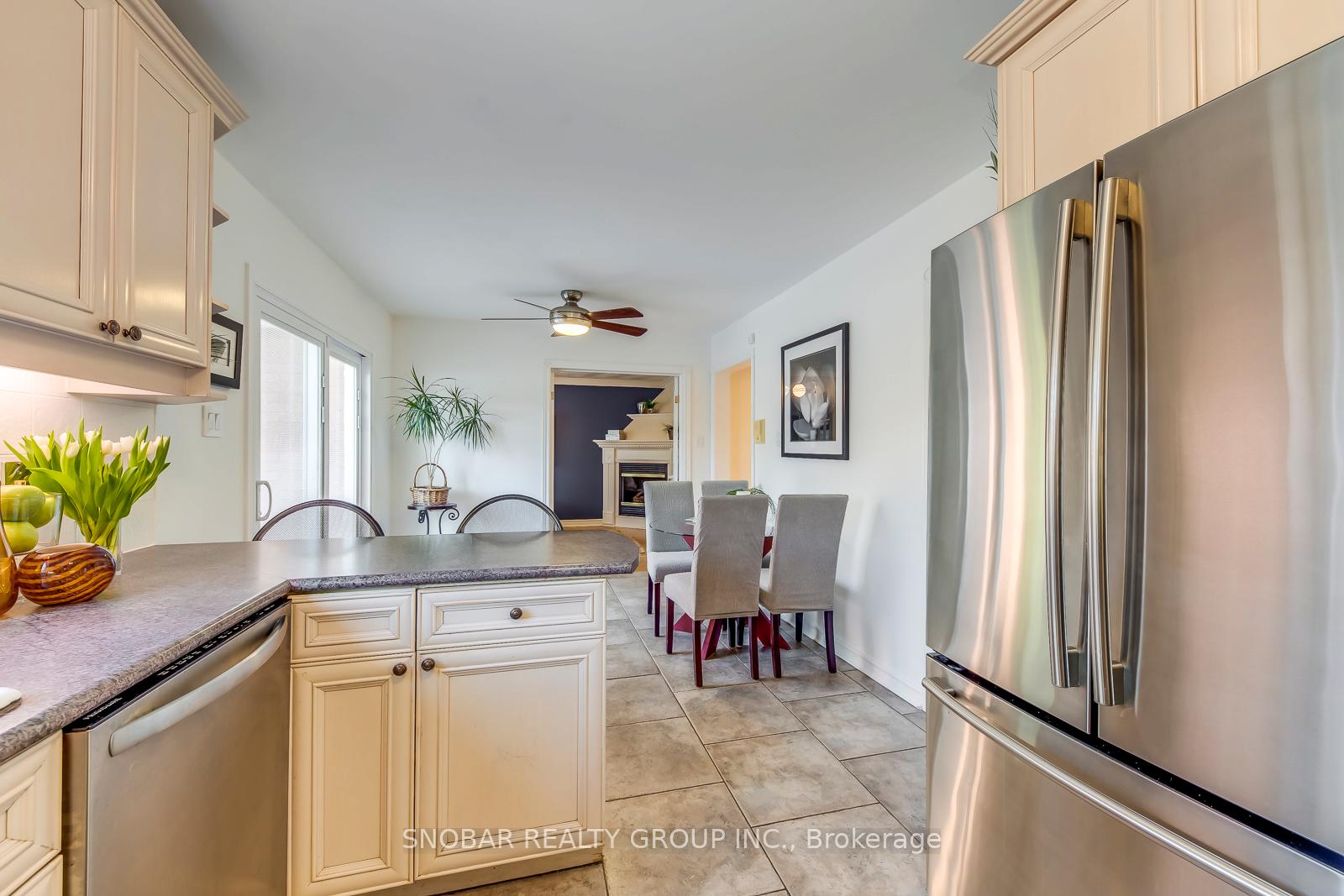 Photo 12 of 214 Gamma Street, Etobicoke, Alderwood — HOMEH