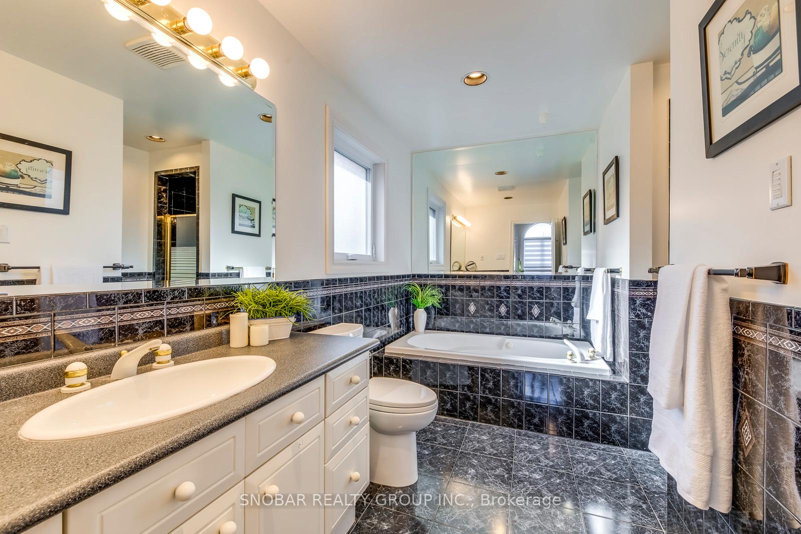 Photo 23 of 214 Gamma Street, Etobicoke, Alderwood — HOMEH