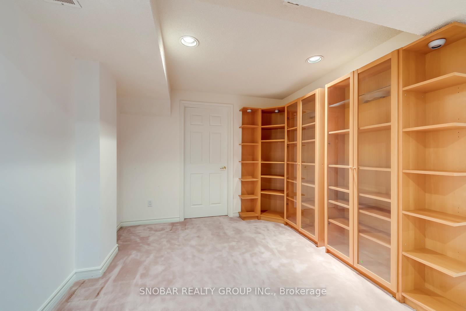 Photo 33 of 214 Gamma Street, Etobicoke, Alderwood — HOMEH