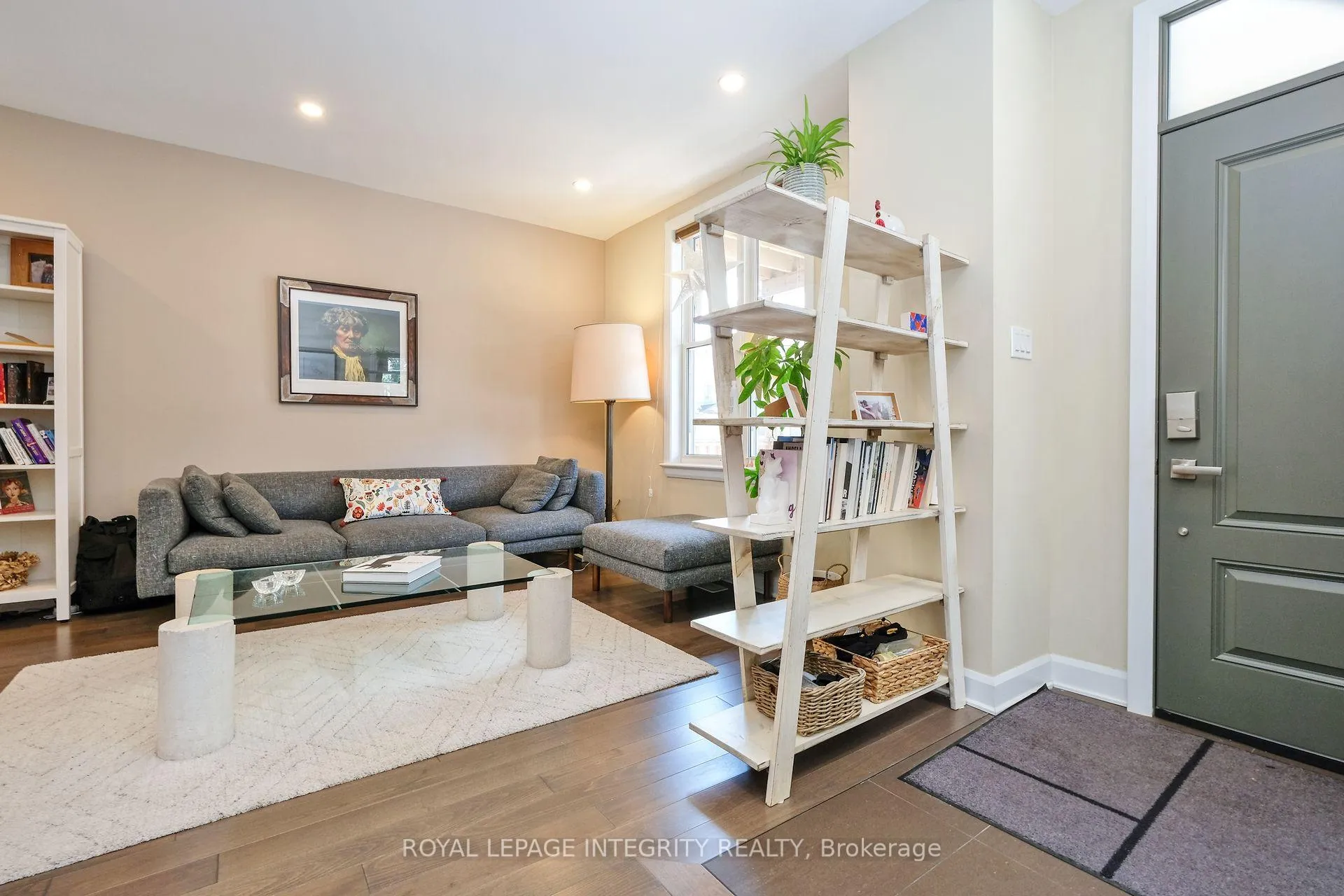 Photo 2 of 93 Hamilton Avenue N, Ottawa, Ottawa West — HOMEH