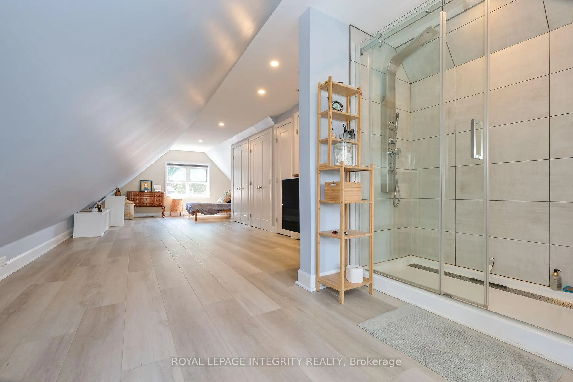Photo 8 of 93 Hamilton Avenue N, Ottawa, Ottawa West — HOMEH