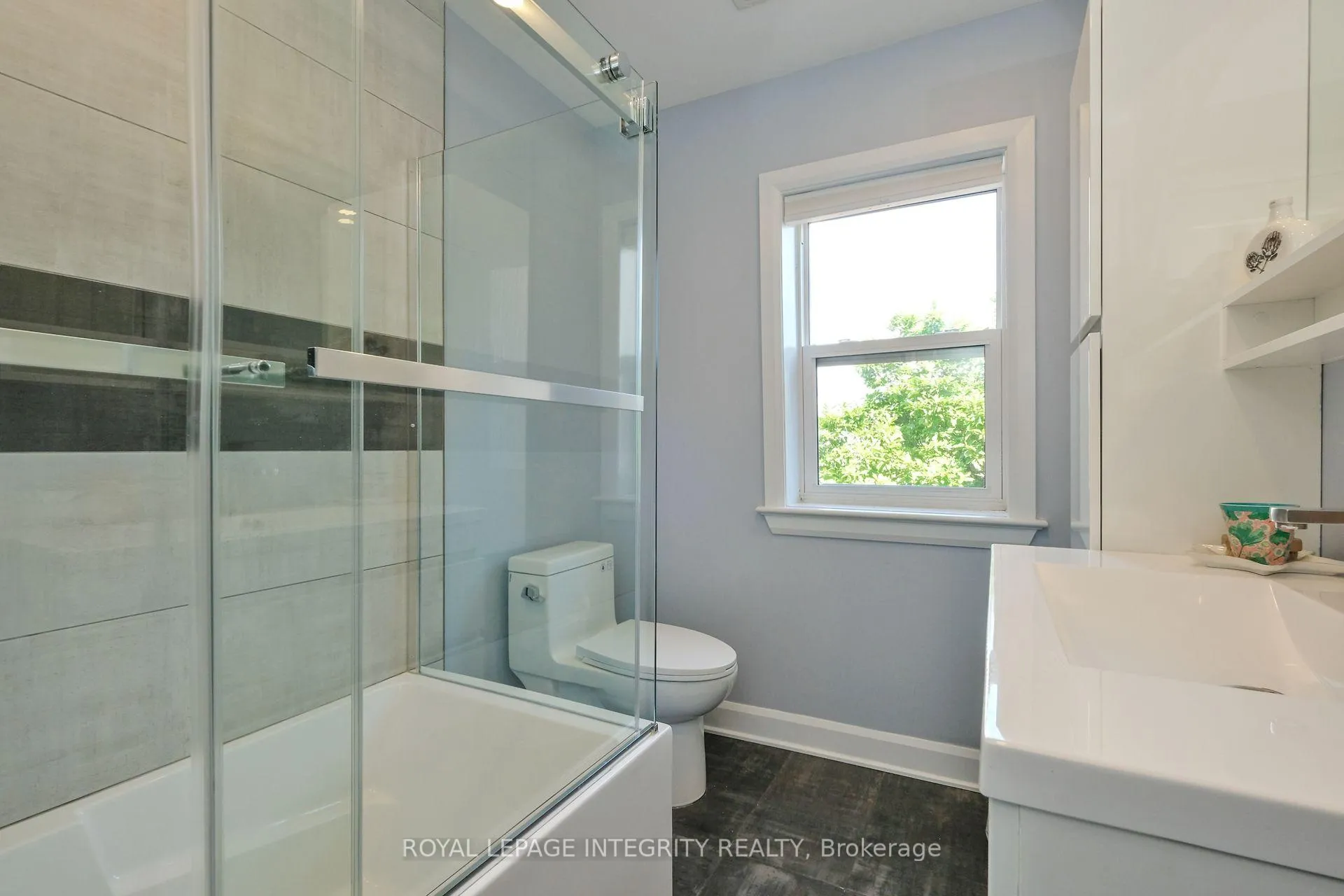 Photo 20 of 93 Hamilton Avenue N, Ottawa, Ottawa West — HOMEH