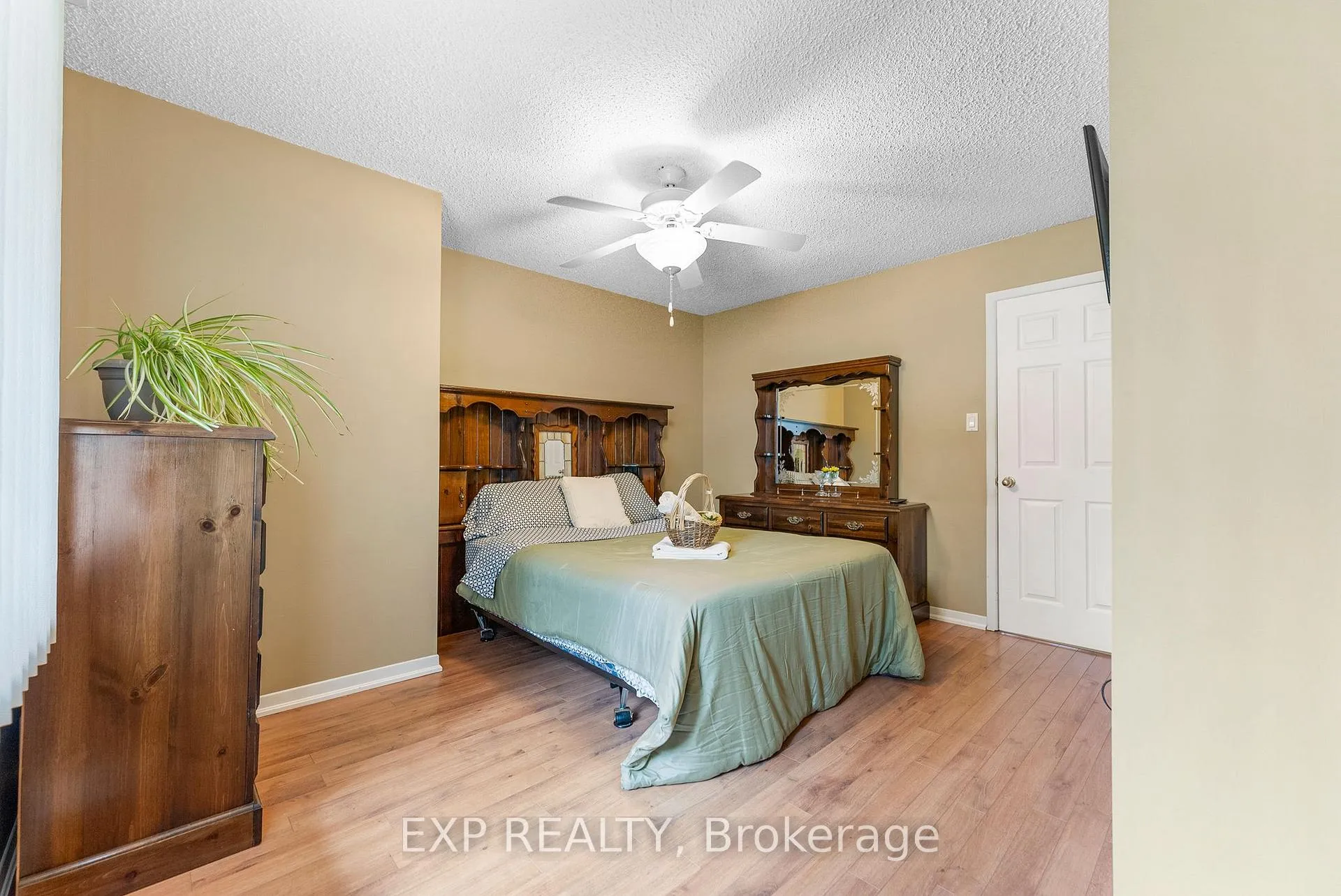 Photo 105 of 265 Allan Drive, Arnprior — HOMEH