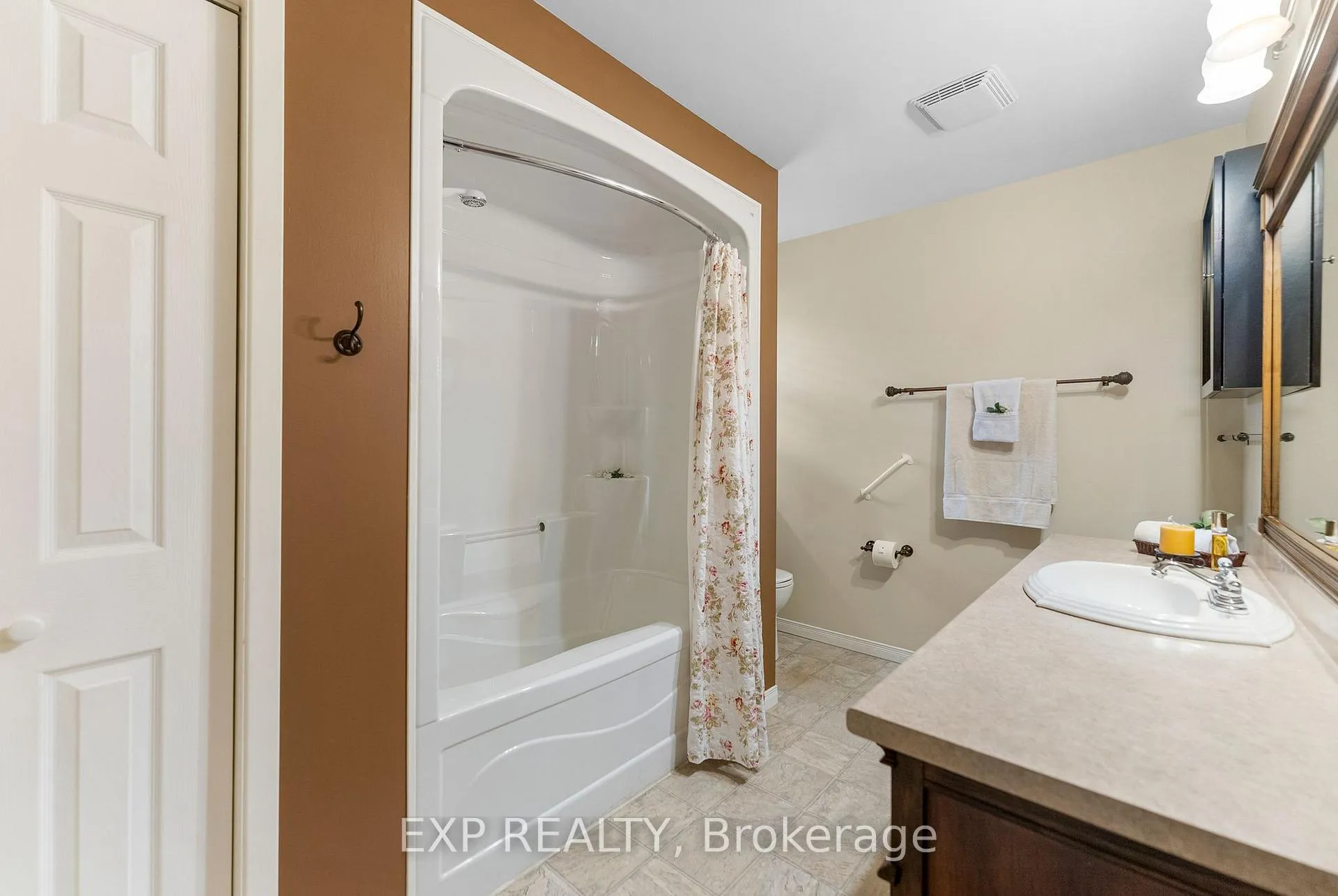 Photo 139 of 265 Allan Drive, Arnprior — HOMEH