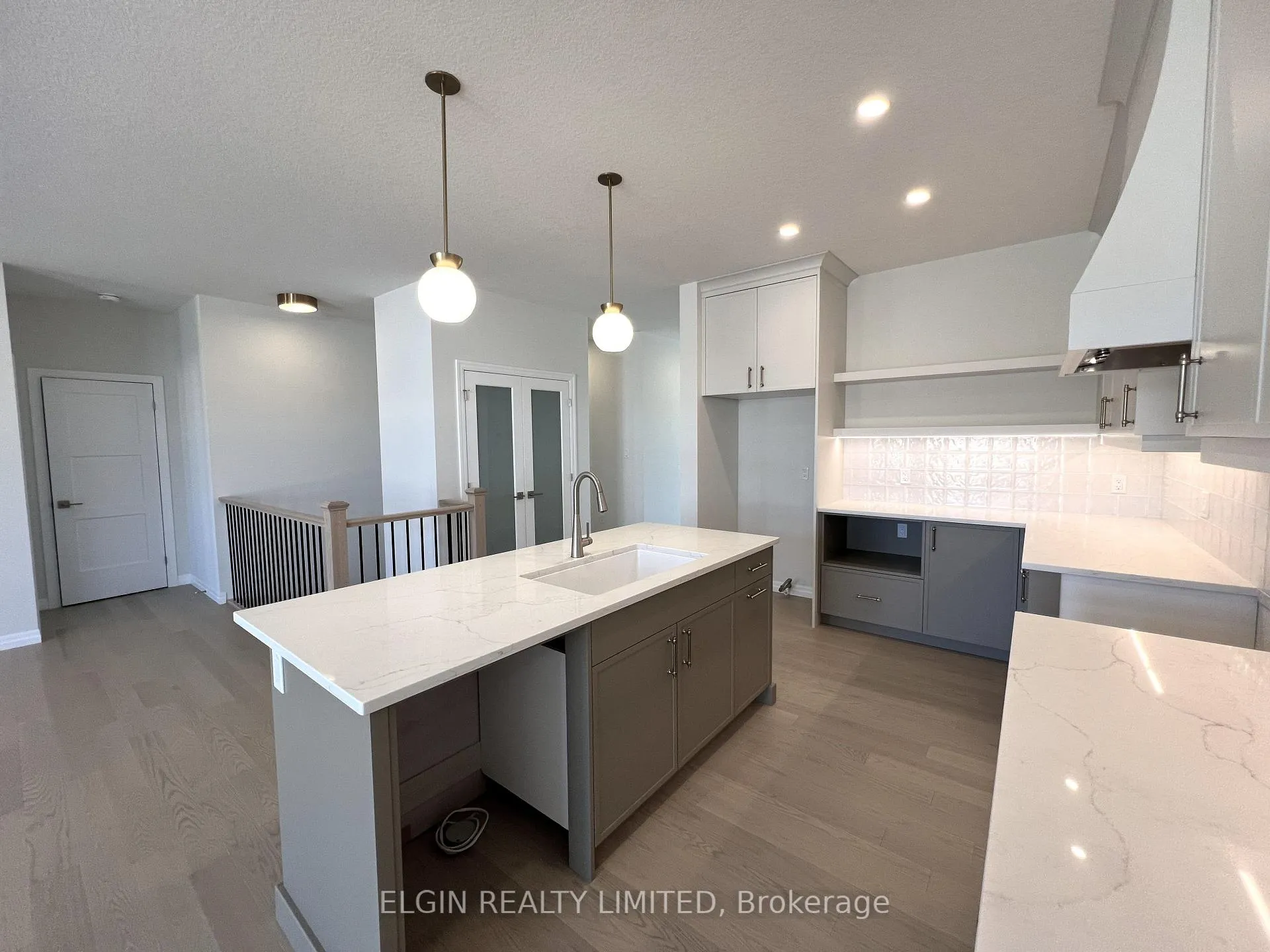 Photo 8 of 45 Hemlock Crescent, Aylmer — HOMEH