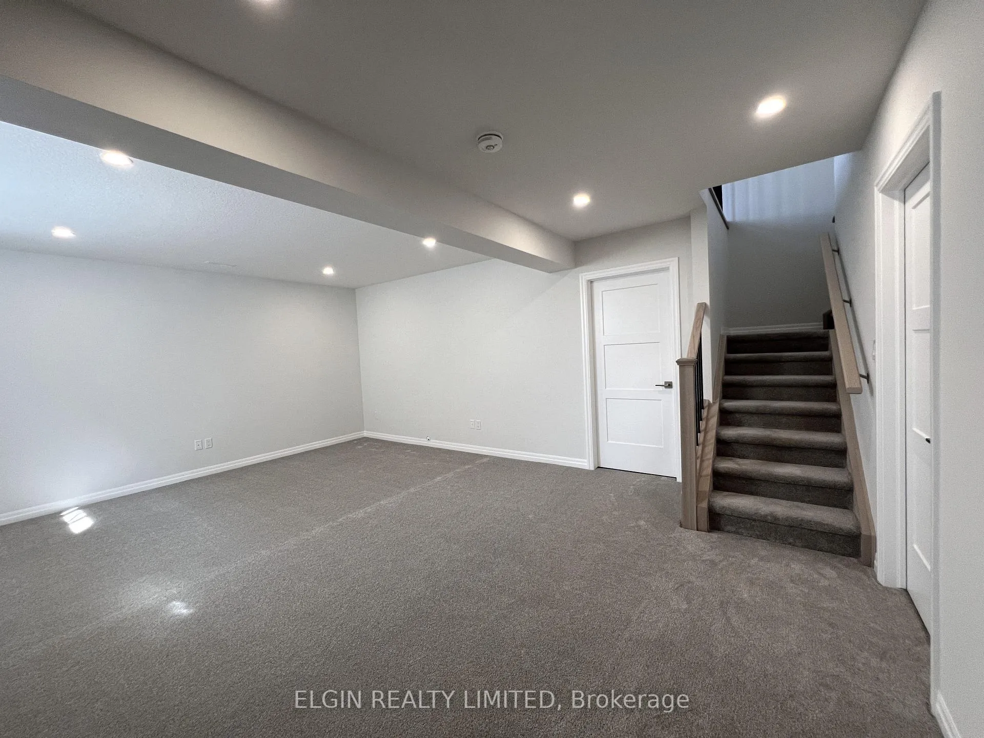 Photo 23 of 45 Hemlock Crescent, Aylmer — HOMEH