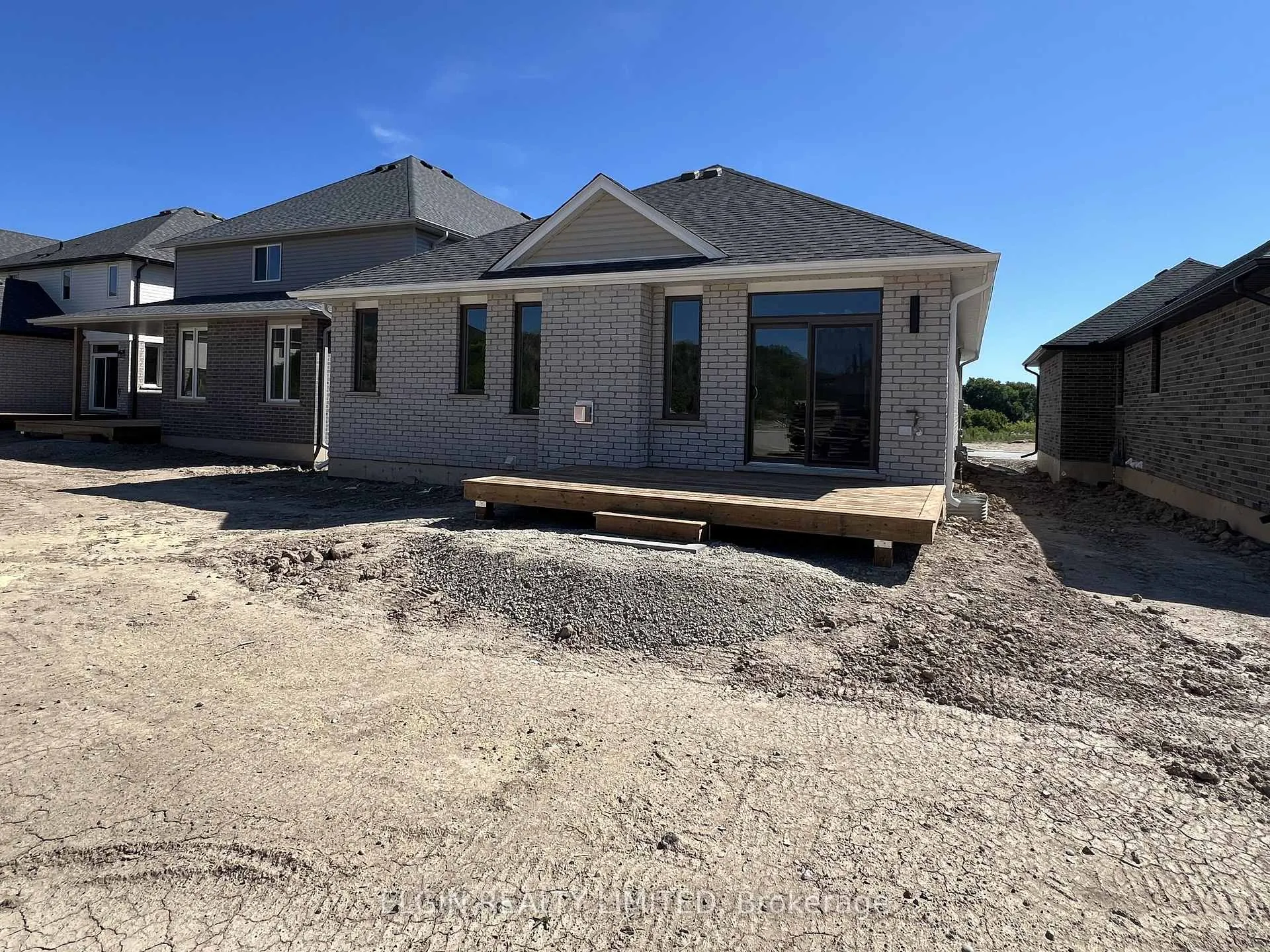 Photo 27 of 45 Hemlock Crescent, Aylmer — HOMEH